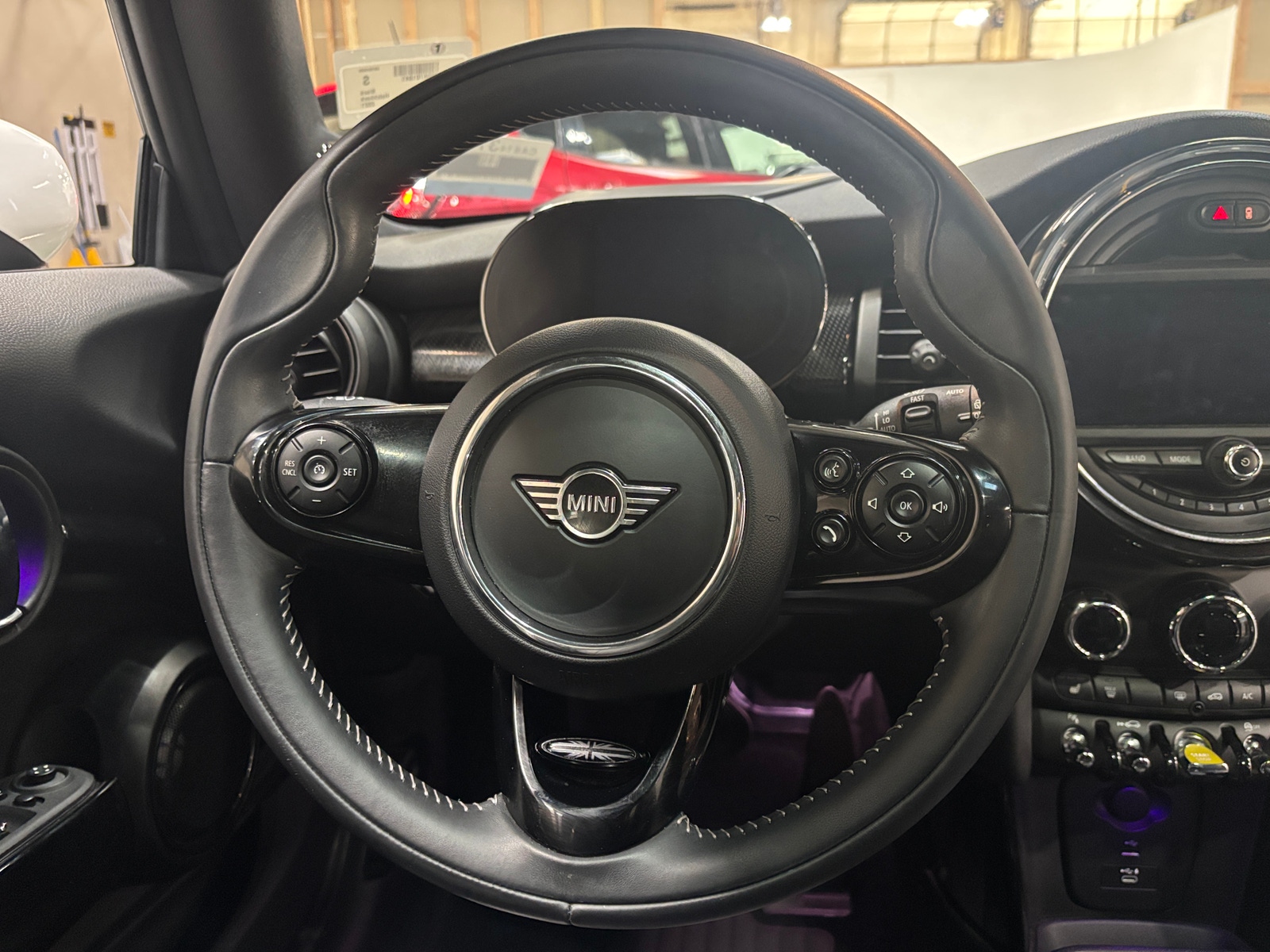 Thumbnail: 2021 MINI Cooper Hardtop - 4