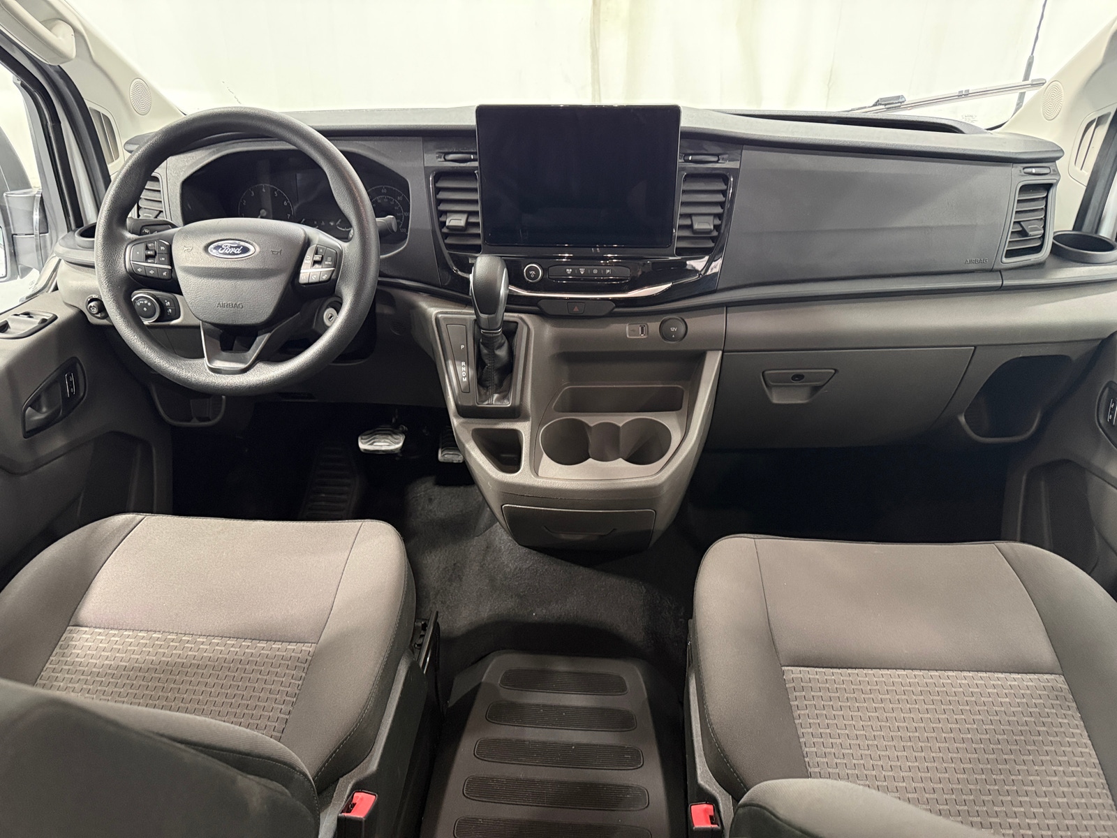 Thumbnail: 2025 Ford Econoline - 3