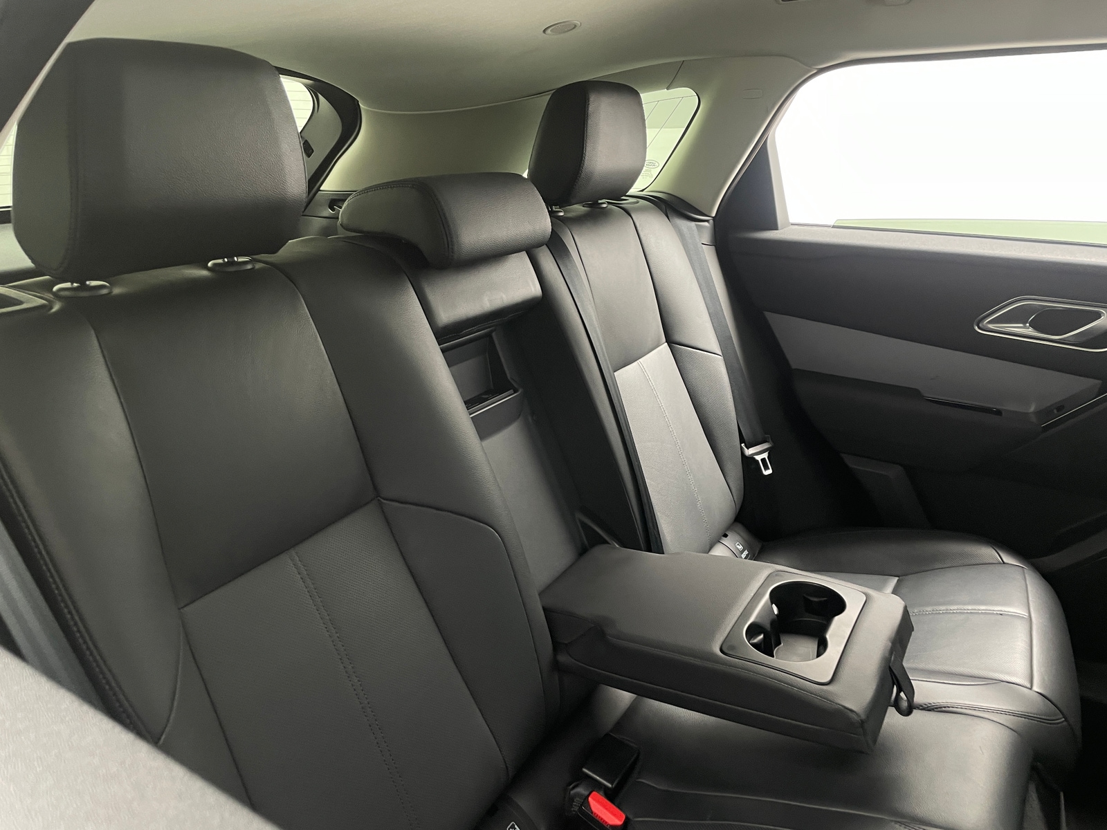 Thumbnail: 2024 Land Rover Range Rover Velar - 5