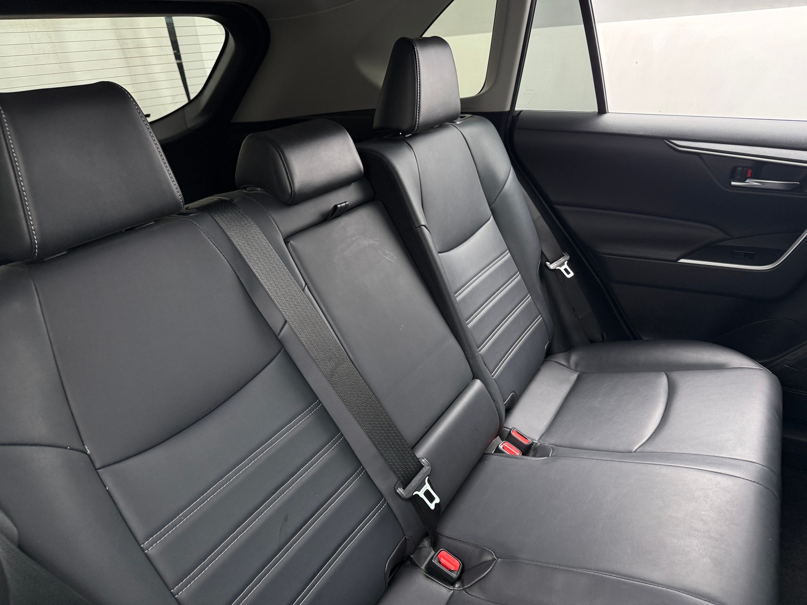 Thumbnail: 2021 Toyota RAV4 - 6