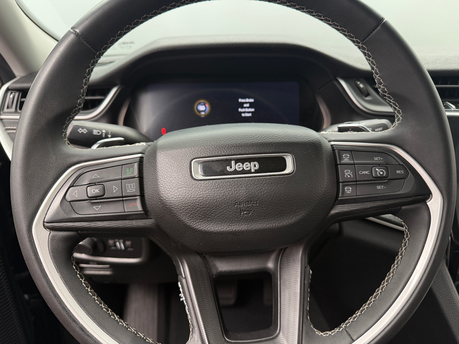 Thumbnail: 2023 Jeep Grand Cherokee L - 5