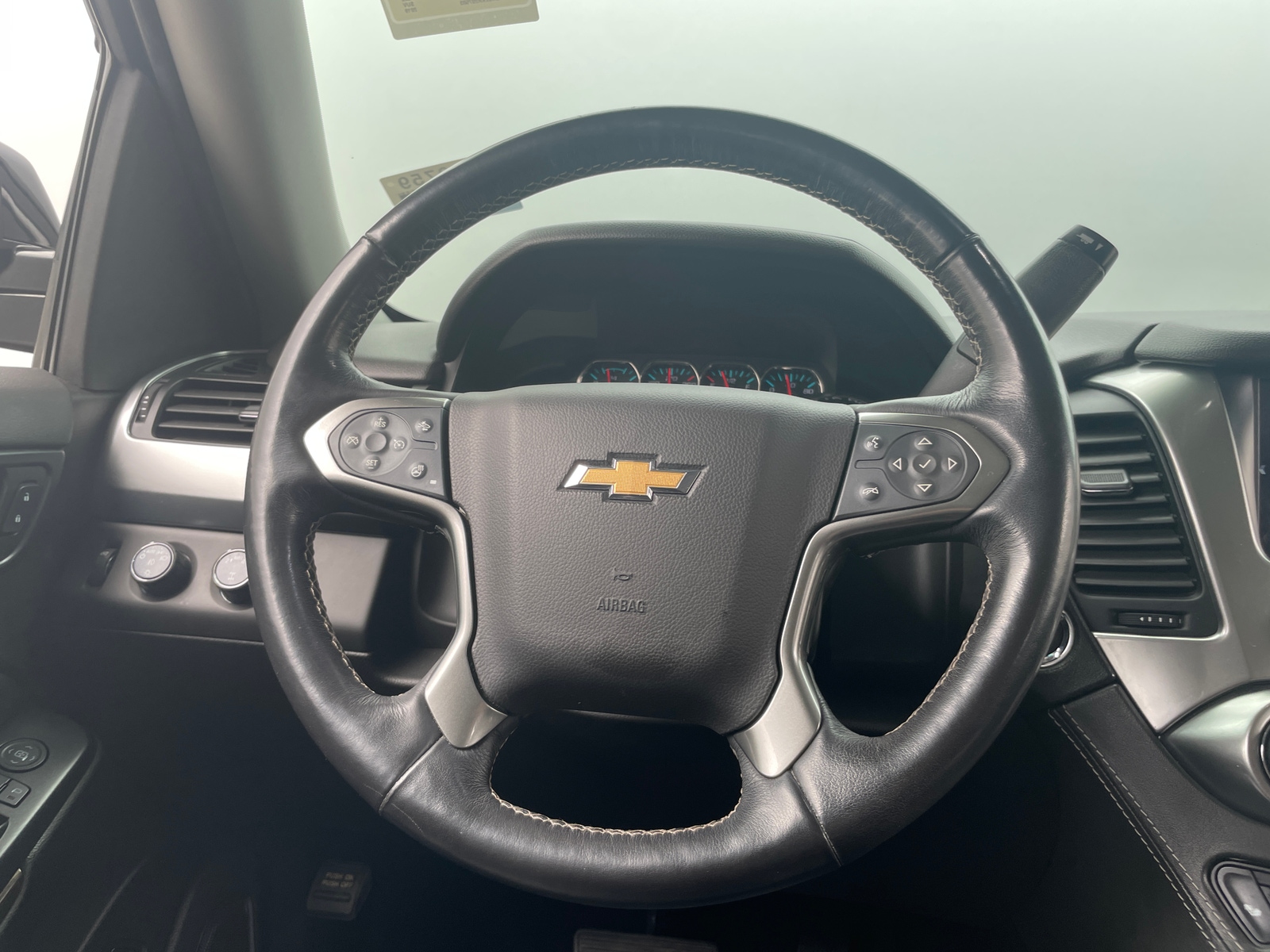 Thumbnail: 2019 Chevrolet Tahoe - 4