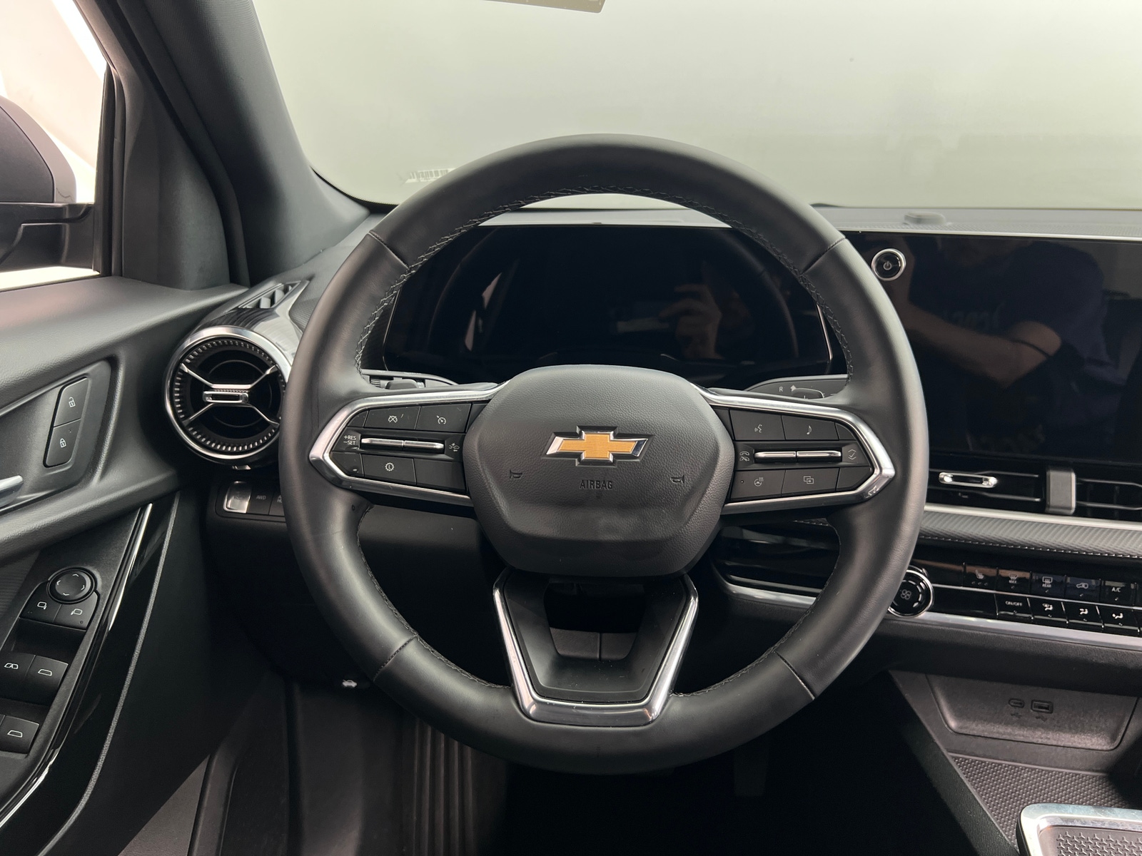 Thumbnail: 2026 Chevrolet Equinox - 5