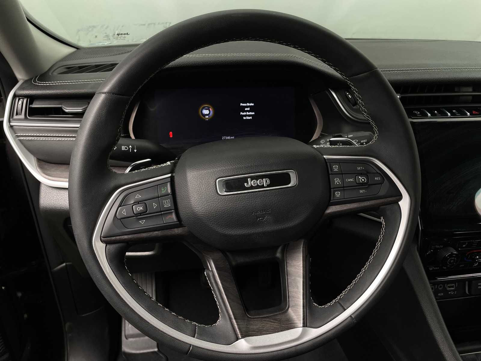 Thumbnail: 2023 Jeep Grand Cherokee L - 4