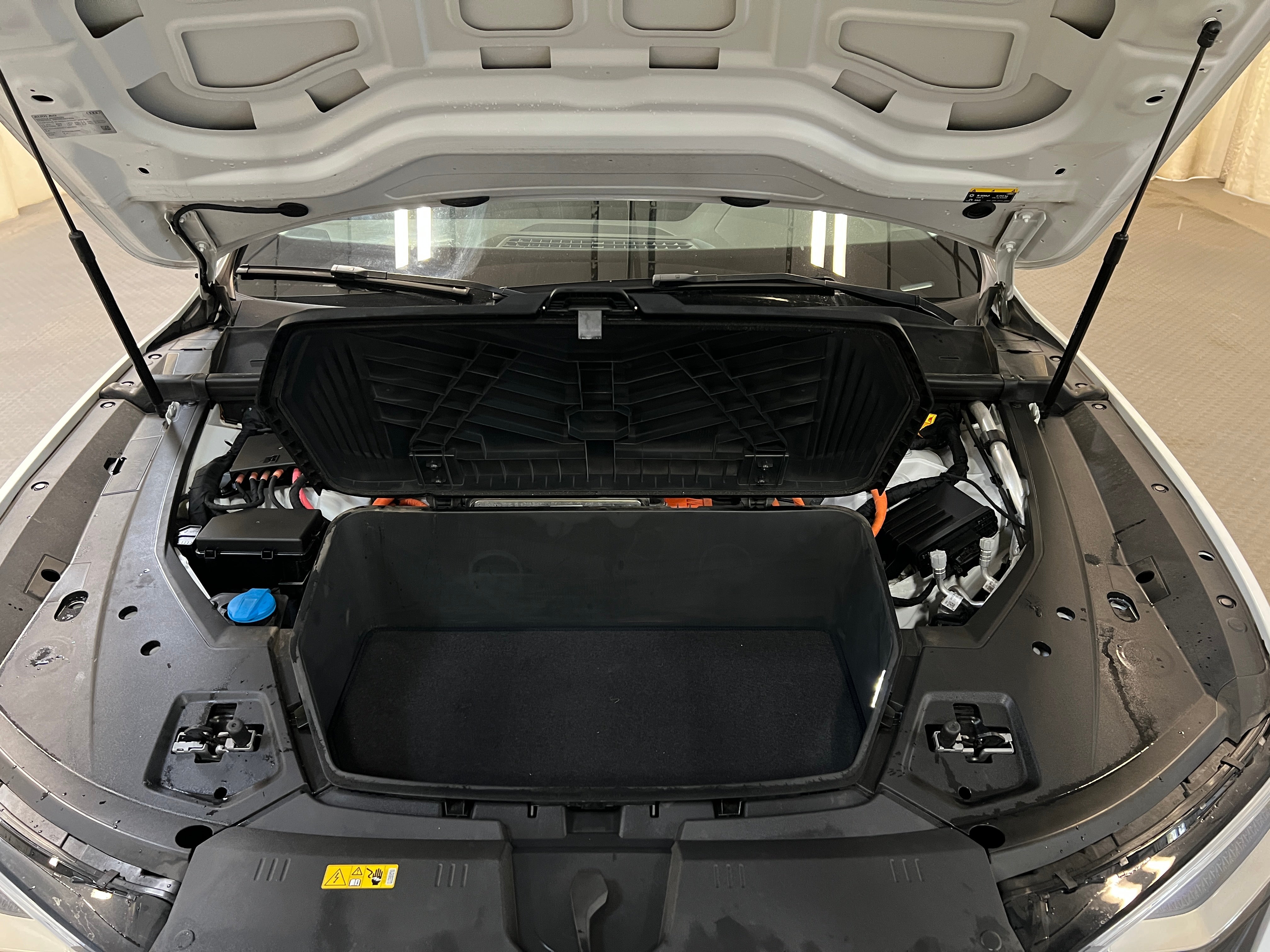 2024 Audi Q8 e-tron