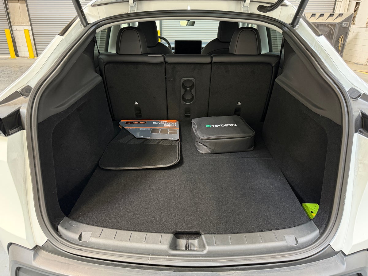2026 Tesla Model Y Rear-Wheel Drive in Pearl White — photo 2