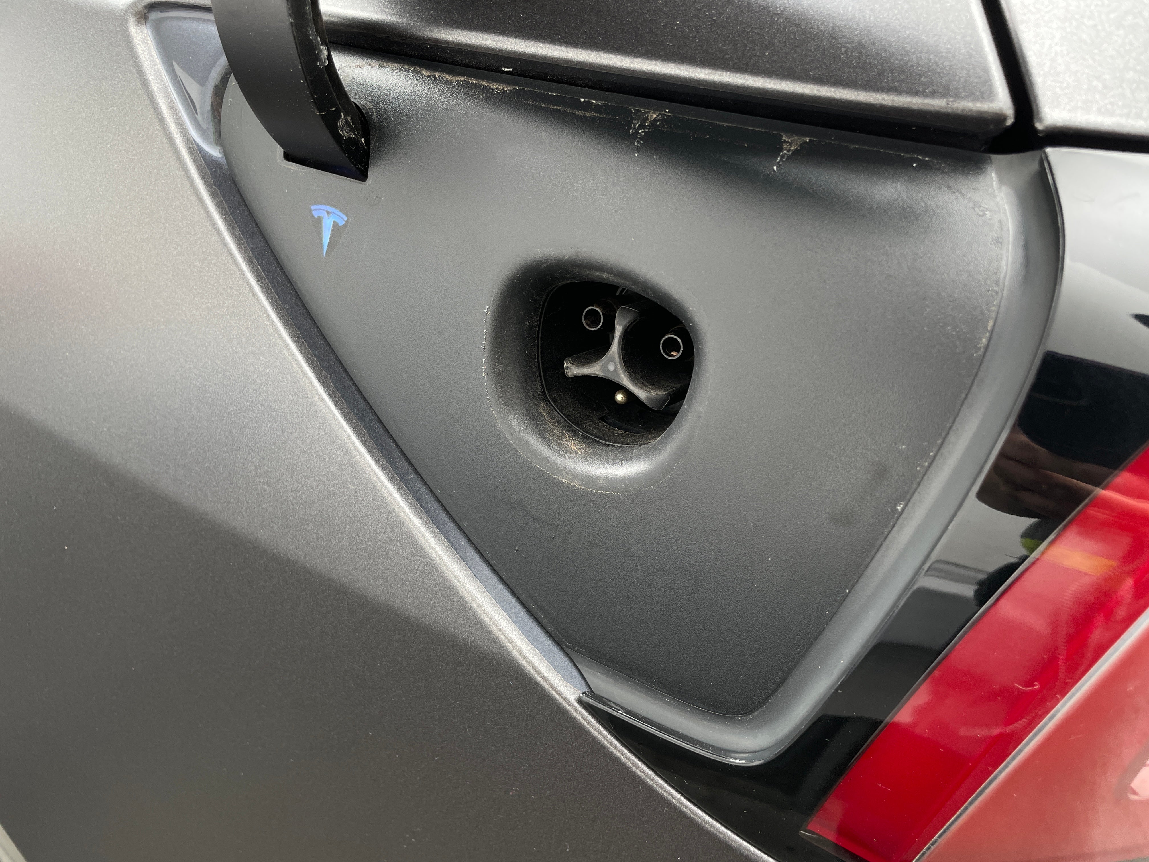 Used 2023 Tesla Model Y Performance with VIN 7SAYGDEF9PF842319 for sale in Oak Creek, WI