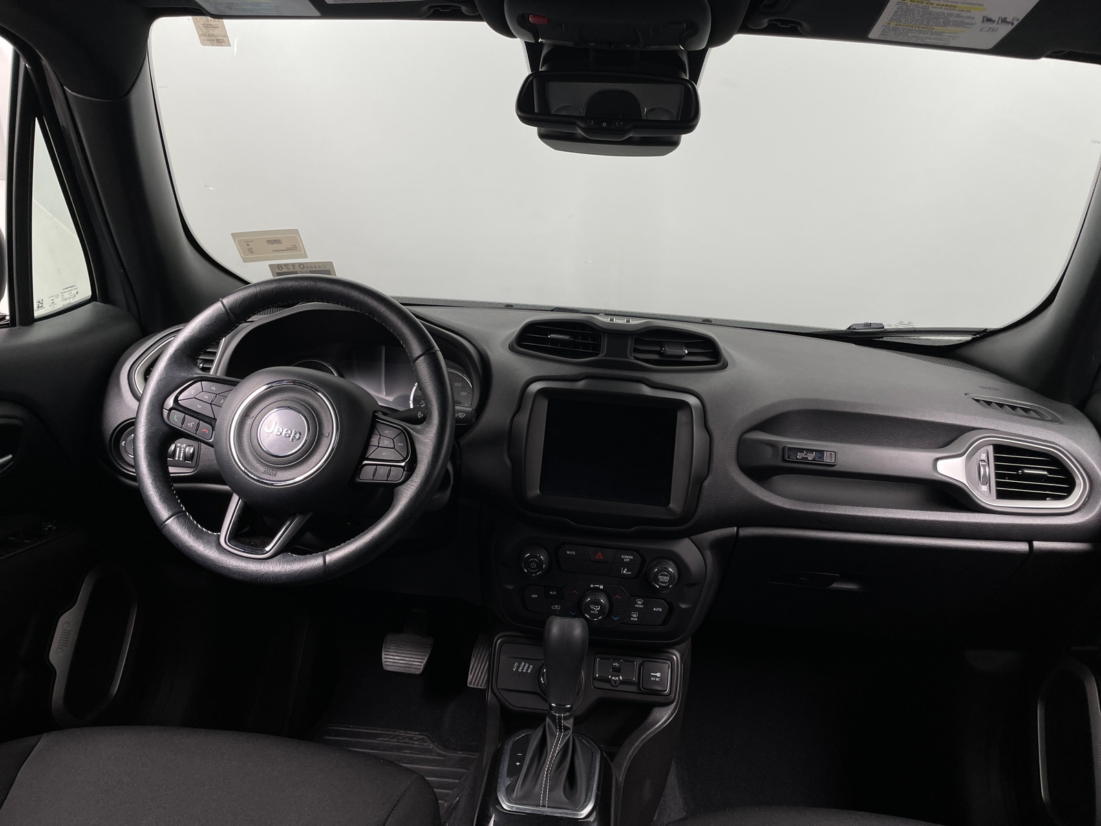 Thumbnail: 2021 Jeep Renegade - 3