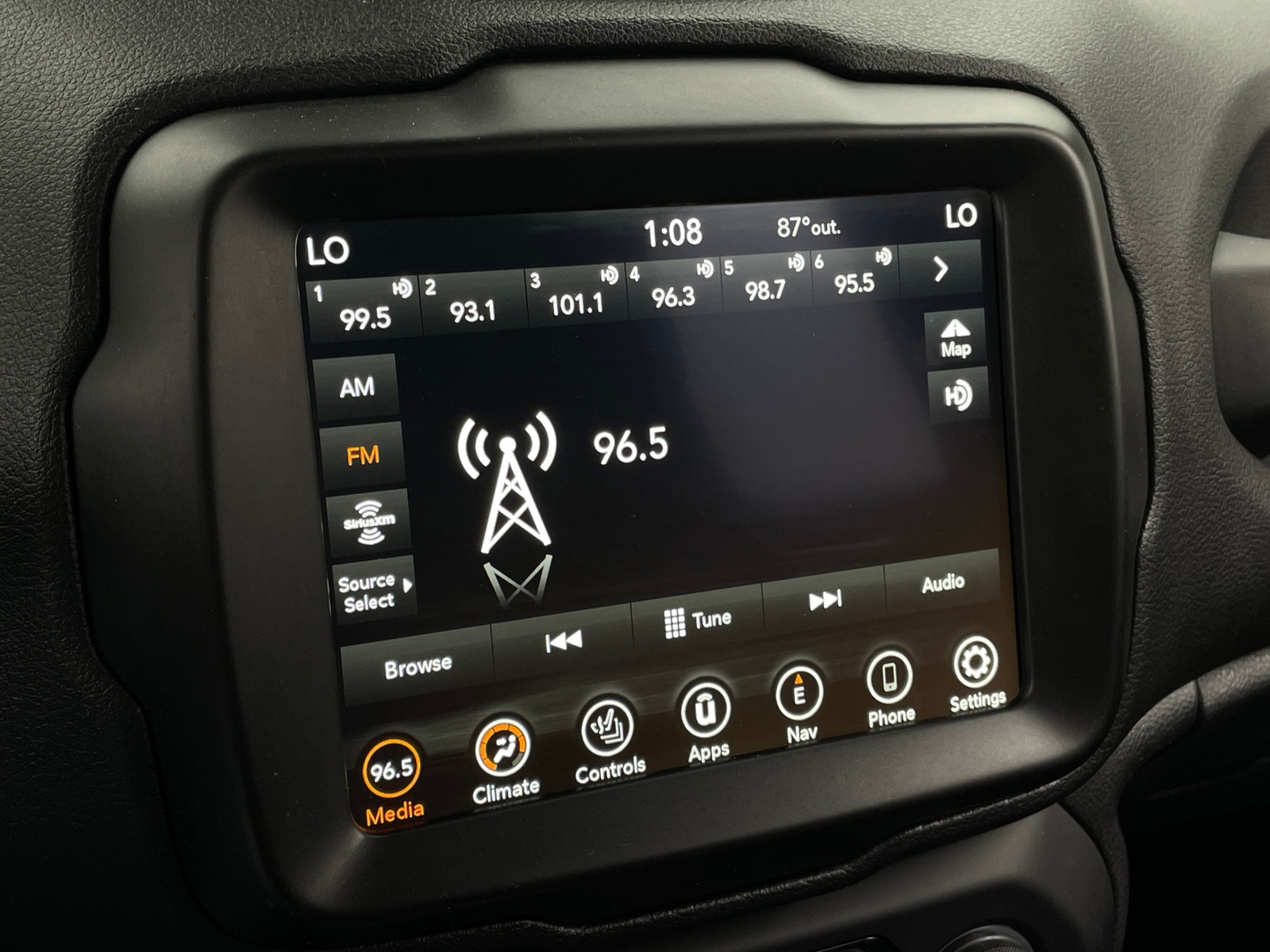 Thumbnail: 2021 Jeep Renegade - 4