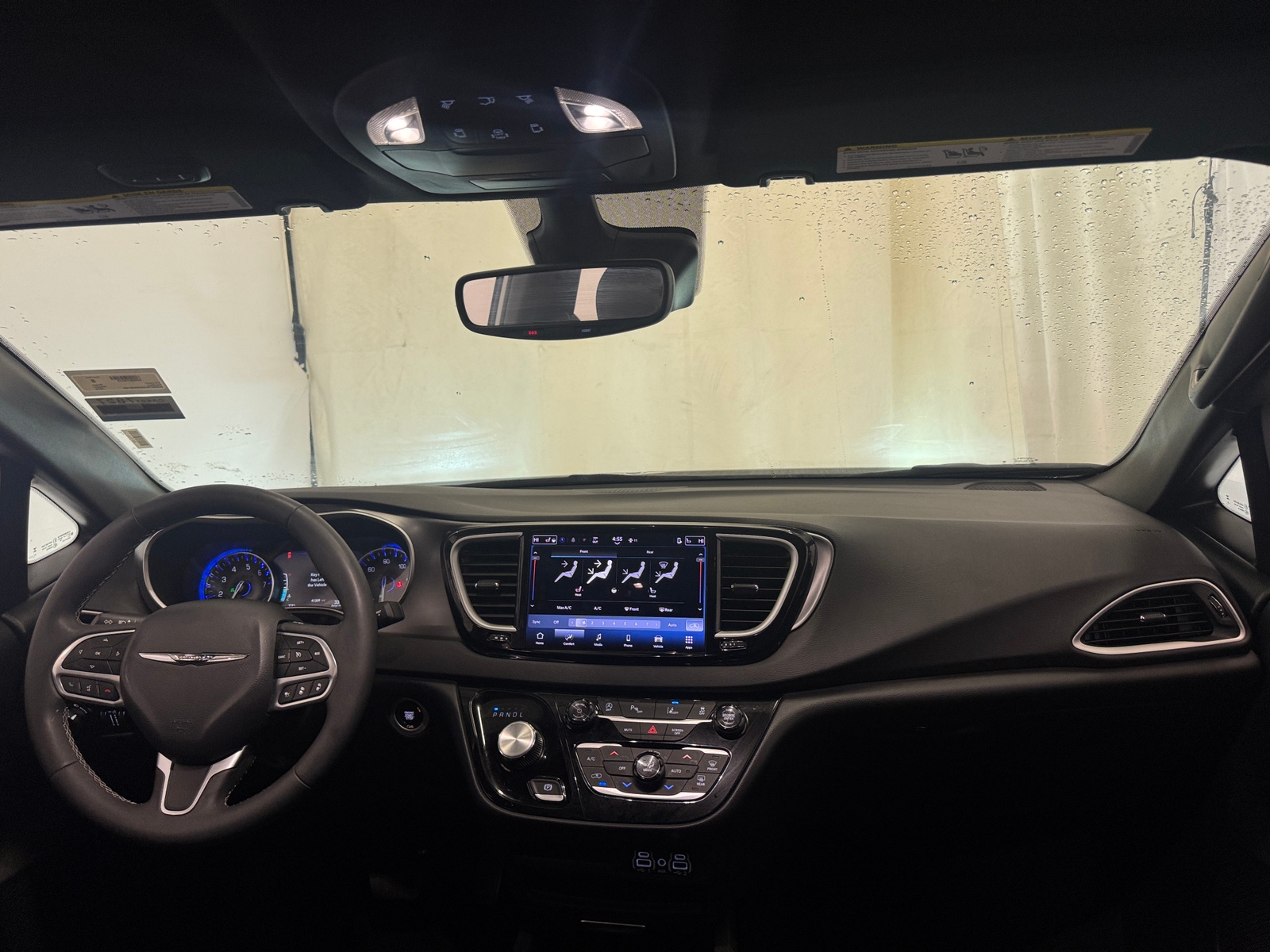 Thumbnail: 2025 Chrysler Pacifica - 2