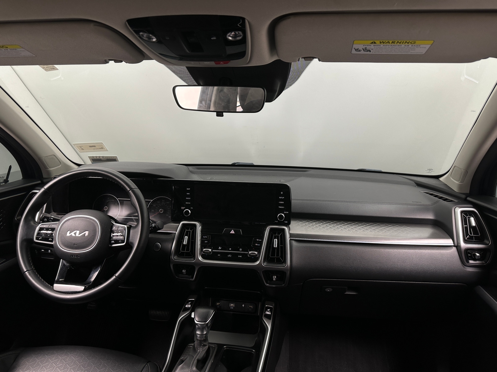 Thumbnail: 2023 Kia Sorento - 2