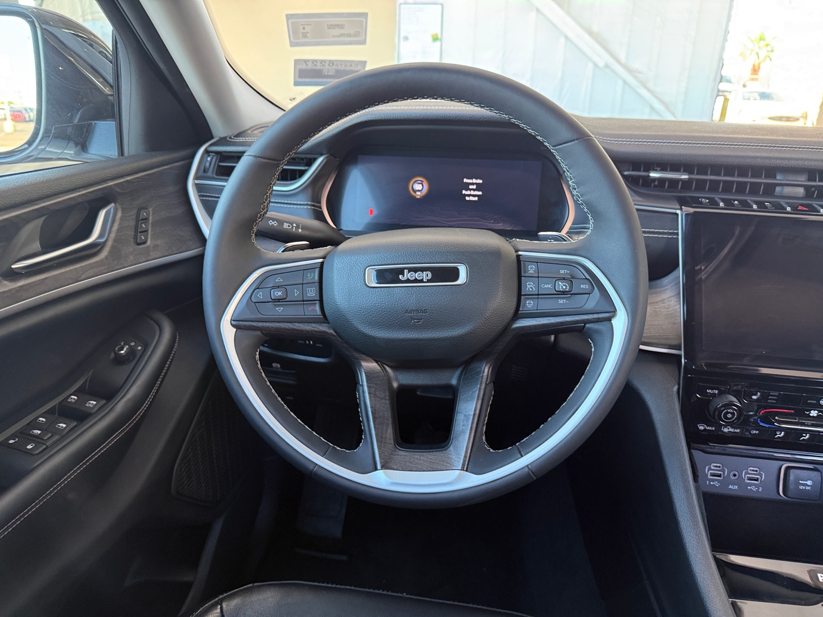 Thumbnail: 2023 Jeep Grand Cherokee - 4