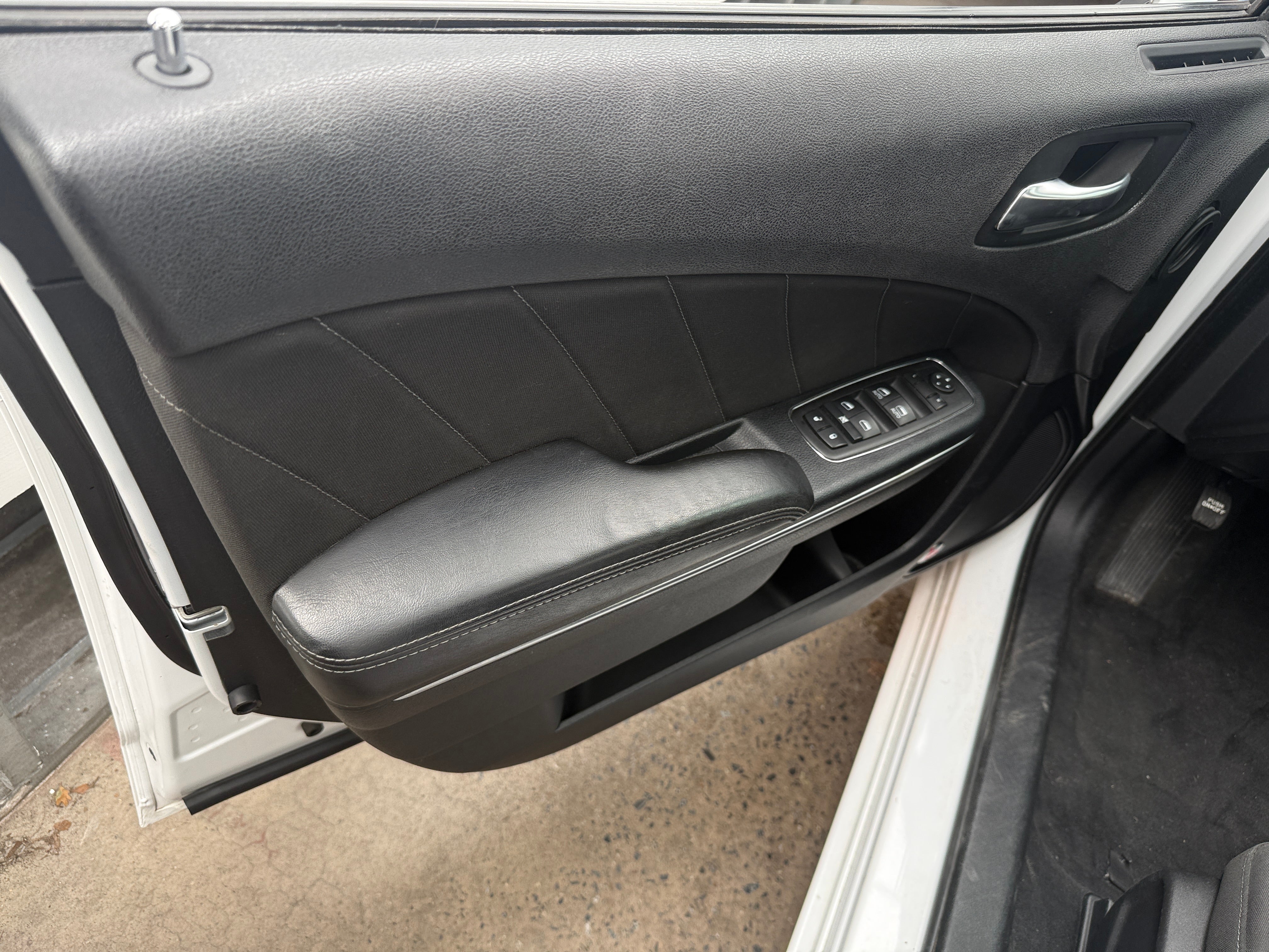 2015 Dodge Charger SXT