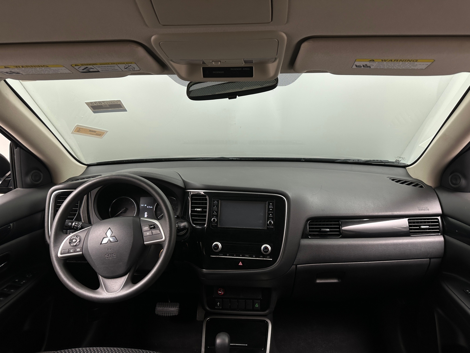 Thumbnail: 2020 Mitsubishi Outlander - 3