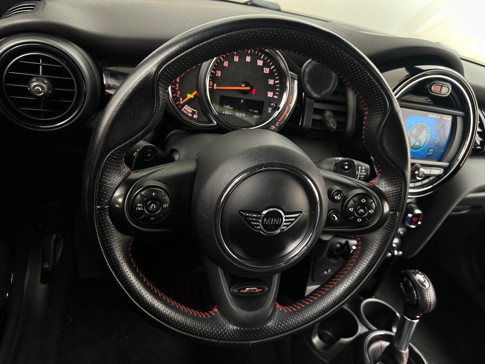 Thumbnail: 2019 MINI Cooper Convertible - 3