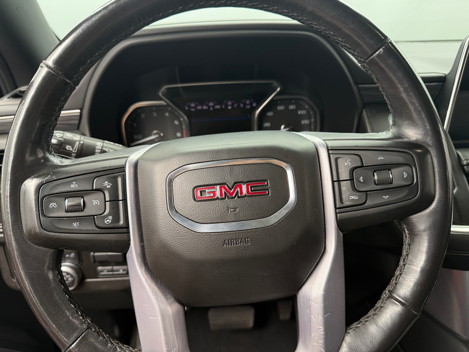 Thumbnail: 2021 GMC Yukon - 4