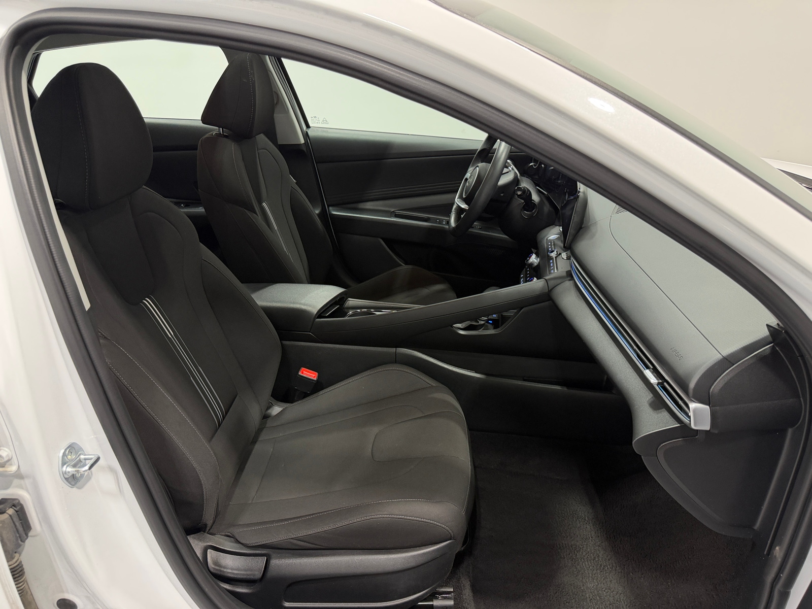 Thumbnail: 2025 Hyundai Elantra - 2