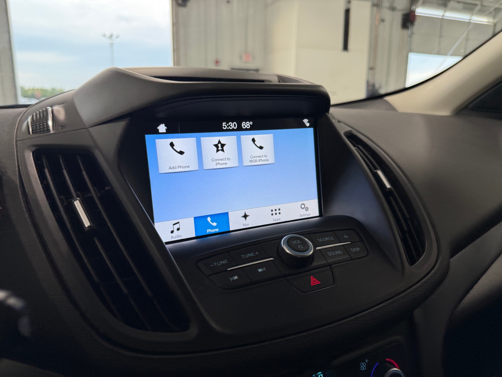 Thumbnail: 2018 Ford Escape - 3