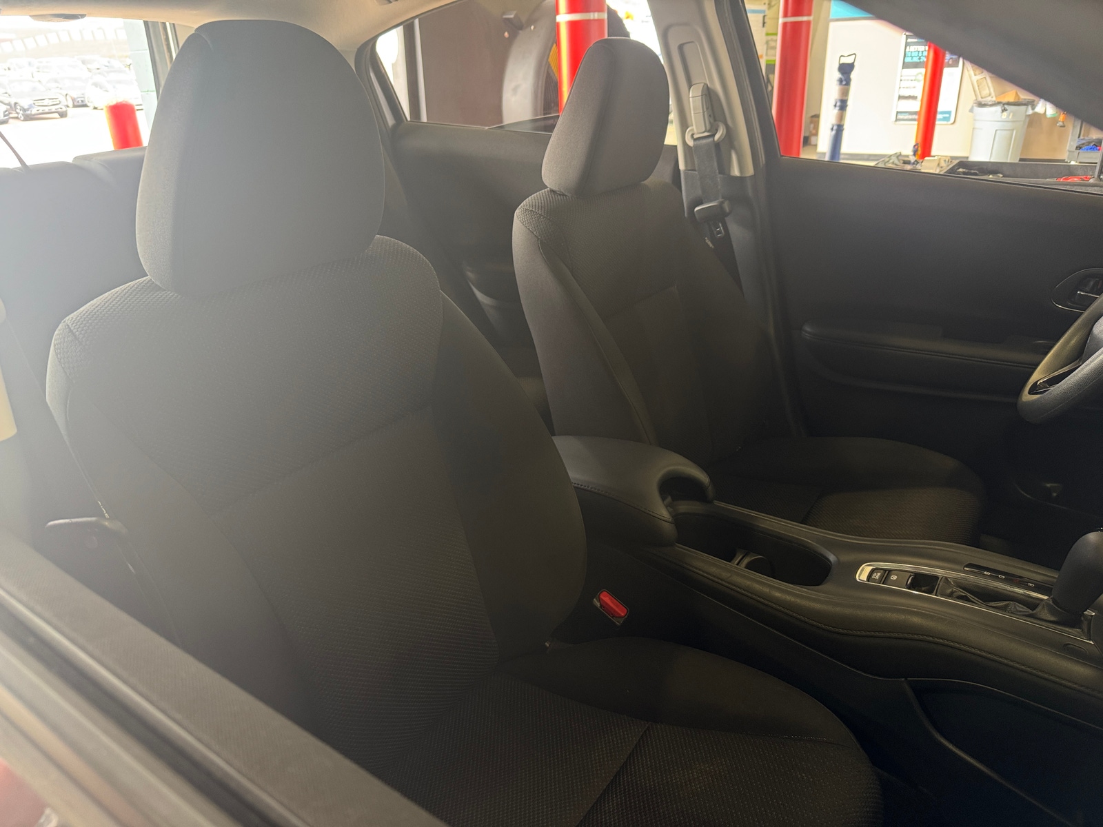 Thumbnail: 2018 Honda HR-V - 2