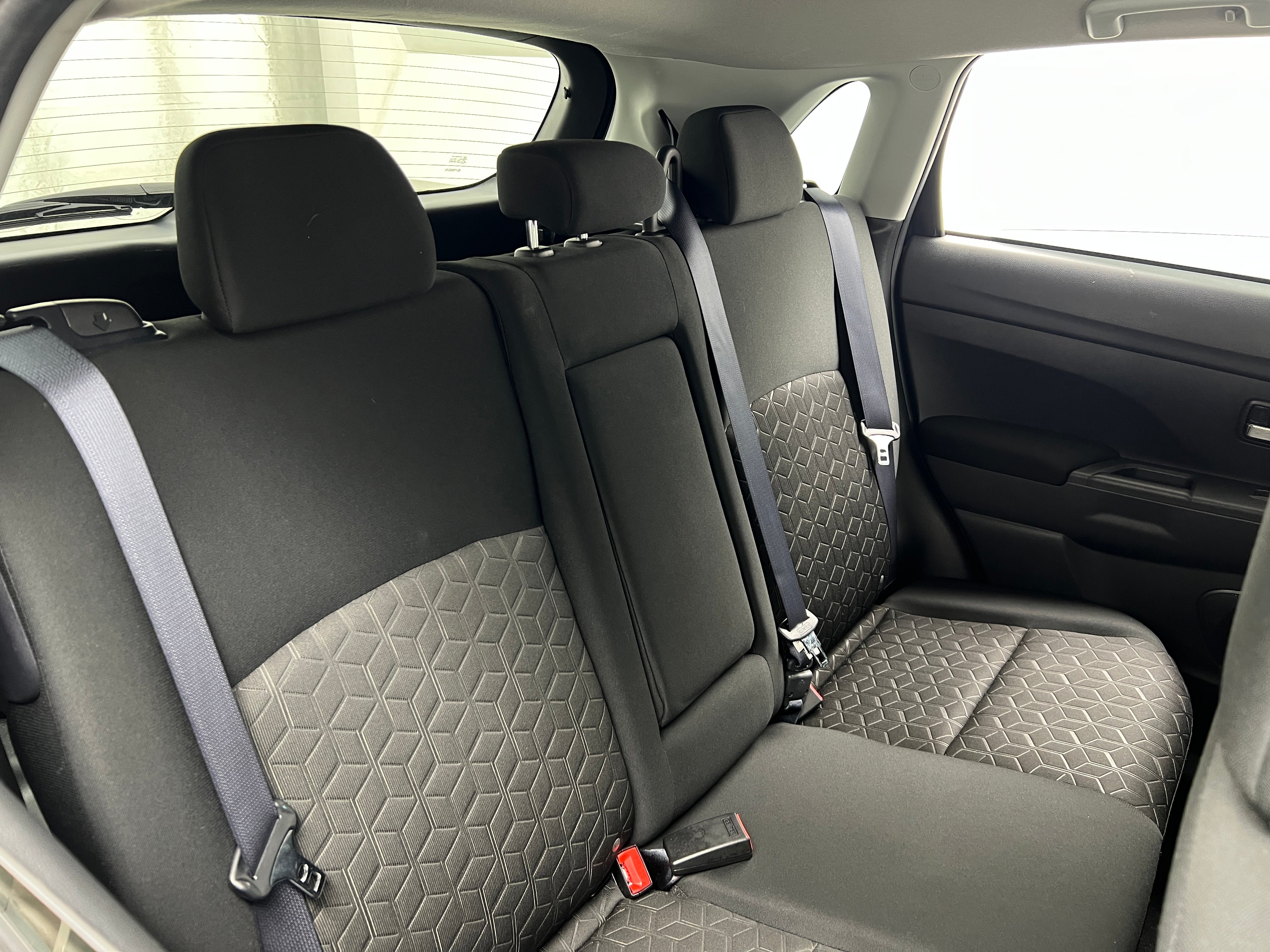2025 Mitsubishi Outlander Sport ES