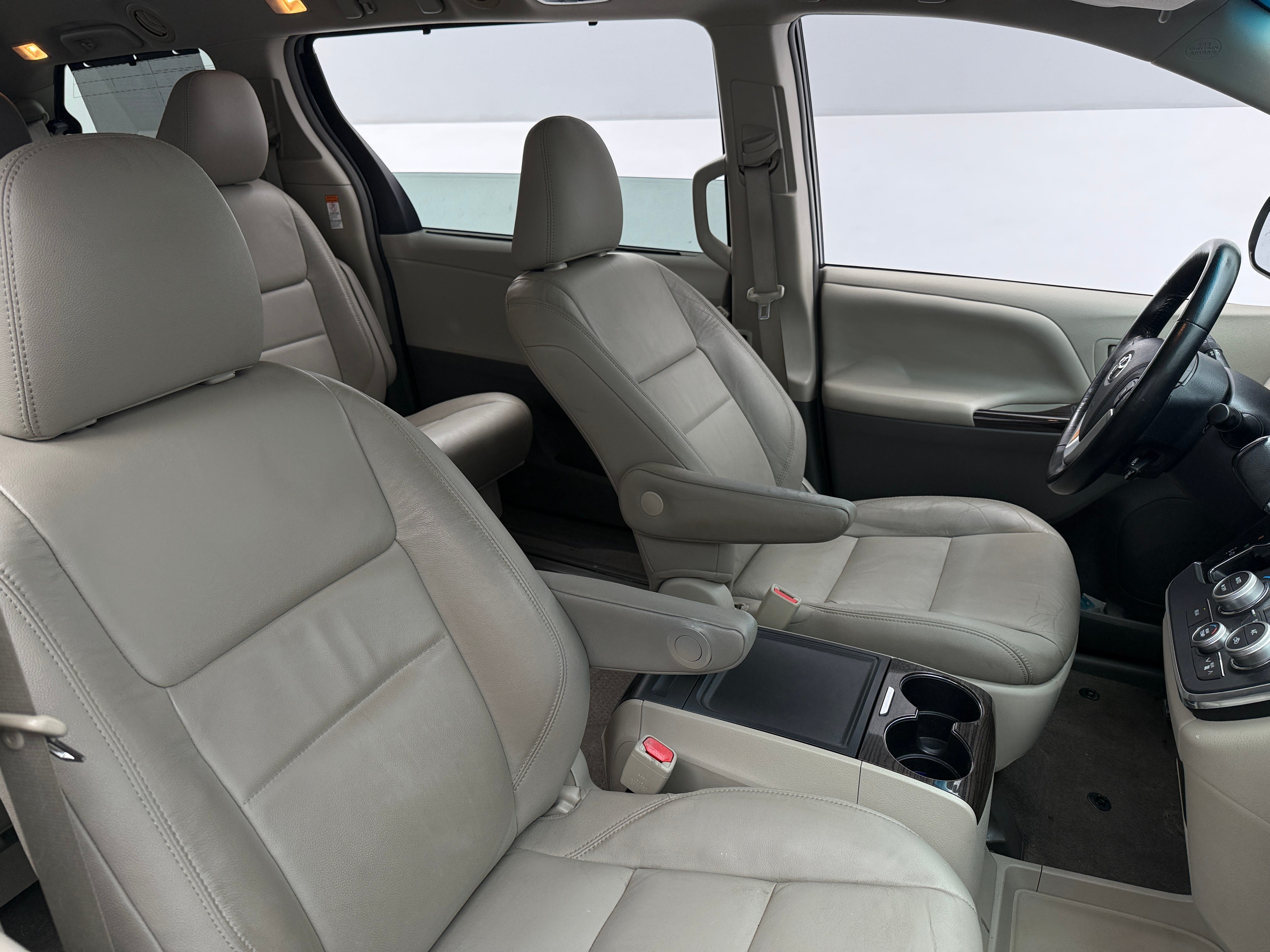 2016 Toyota Sienna