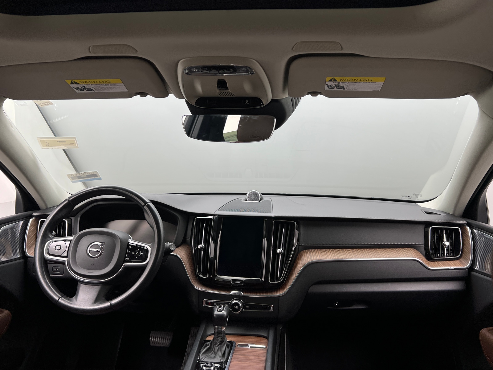 Thumbnail: 2019 Volvo XC60 - 2