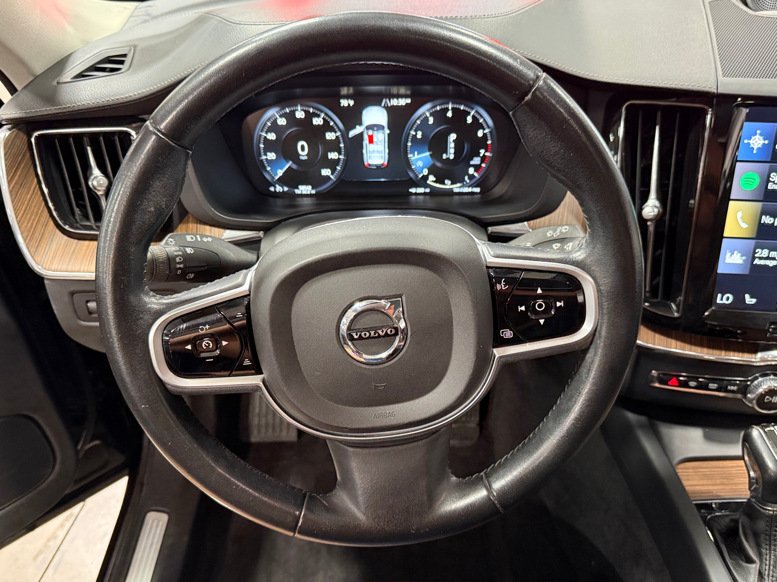 Thumbnail: 2019 Volvo XC60 - 4