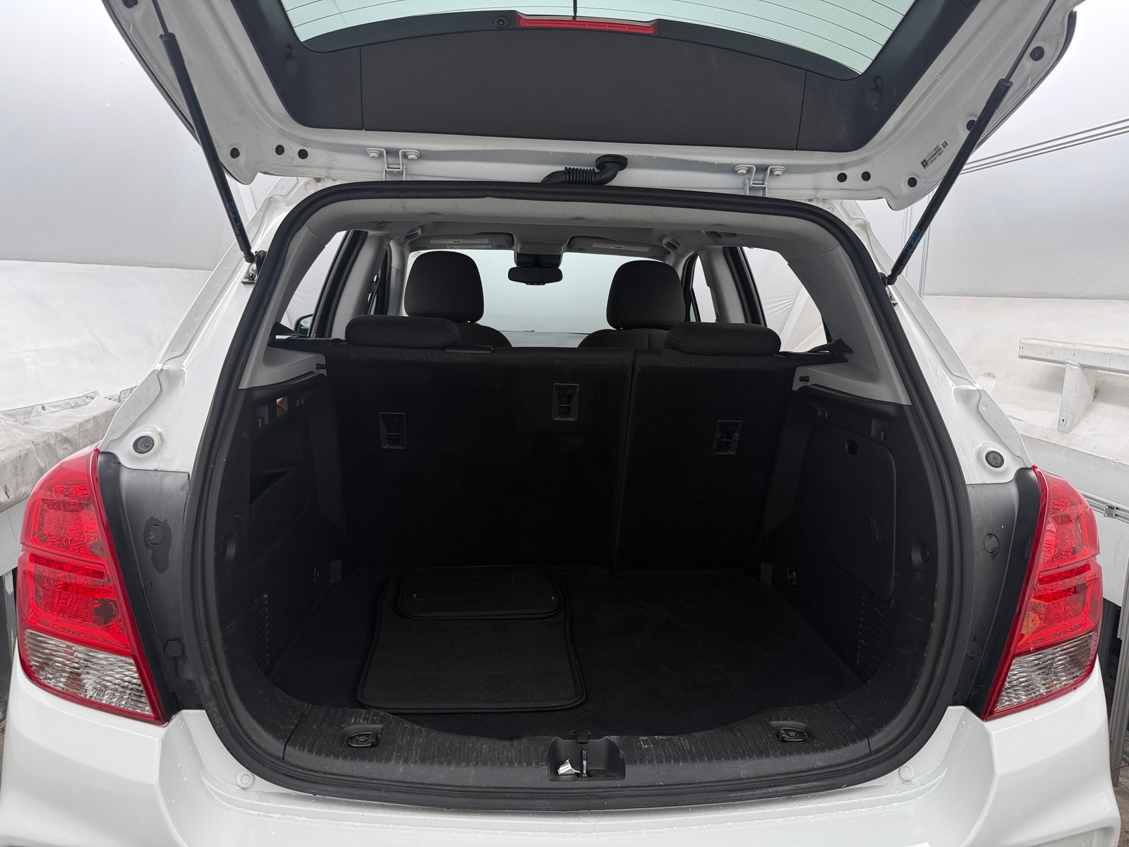 Thumbnail: 2021 Chevrolet Trax - 7