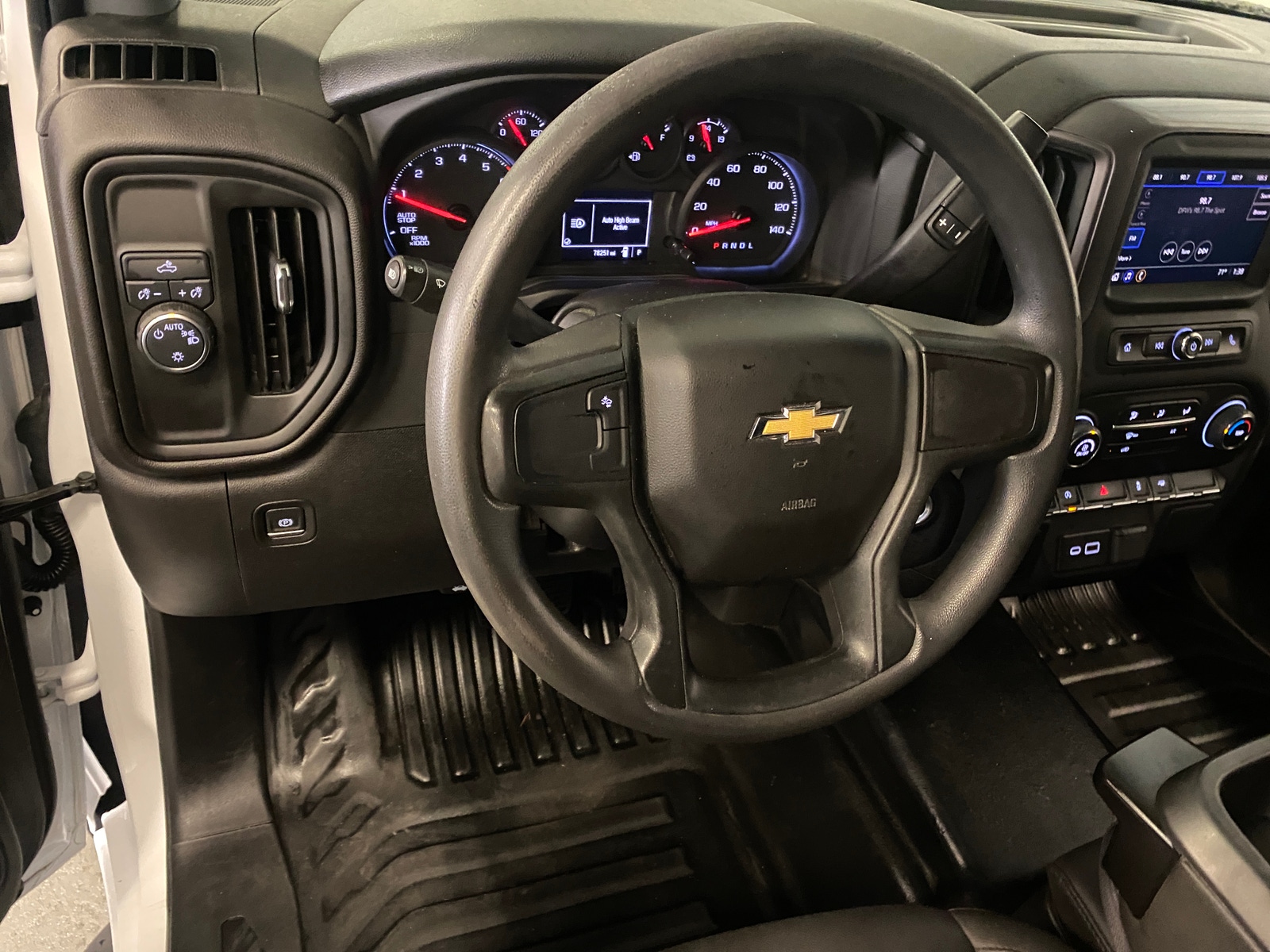 Thumbnail: 2022 Chevrolet Silverado 1500 - 4