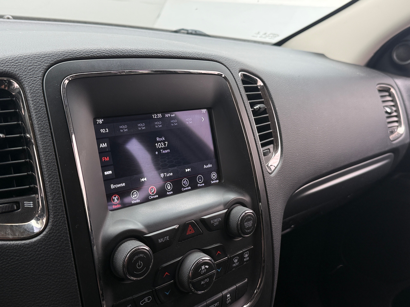 Thumbnail: 2018 Dodge Durango - 3