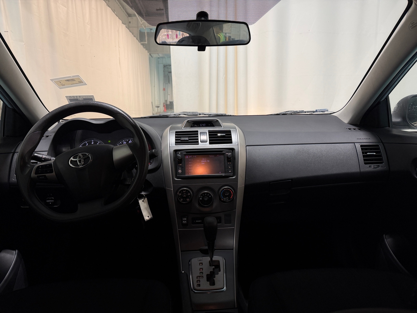 Thumbnail: 2013 Toyota Corolla - 3