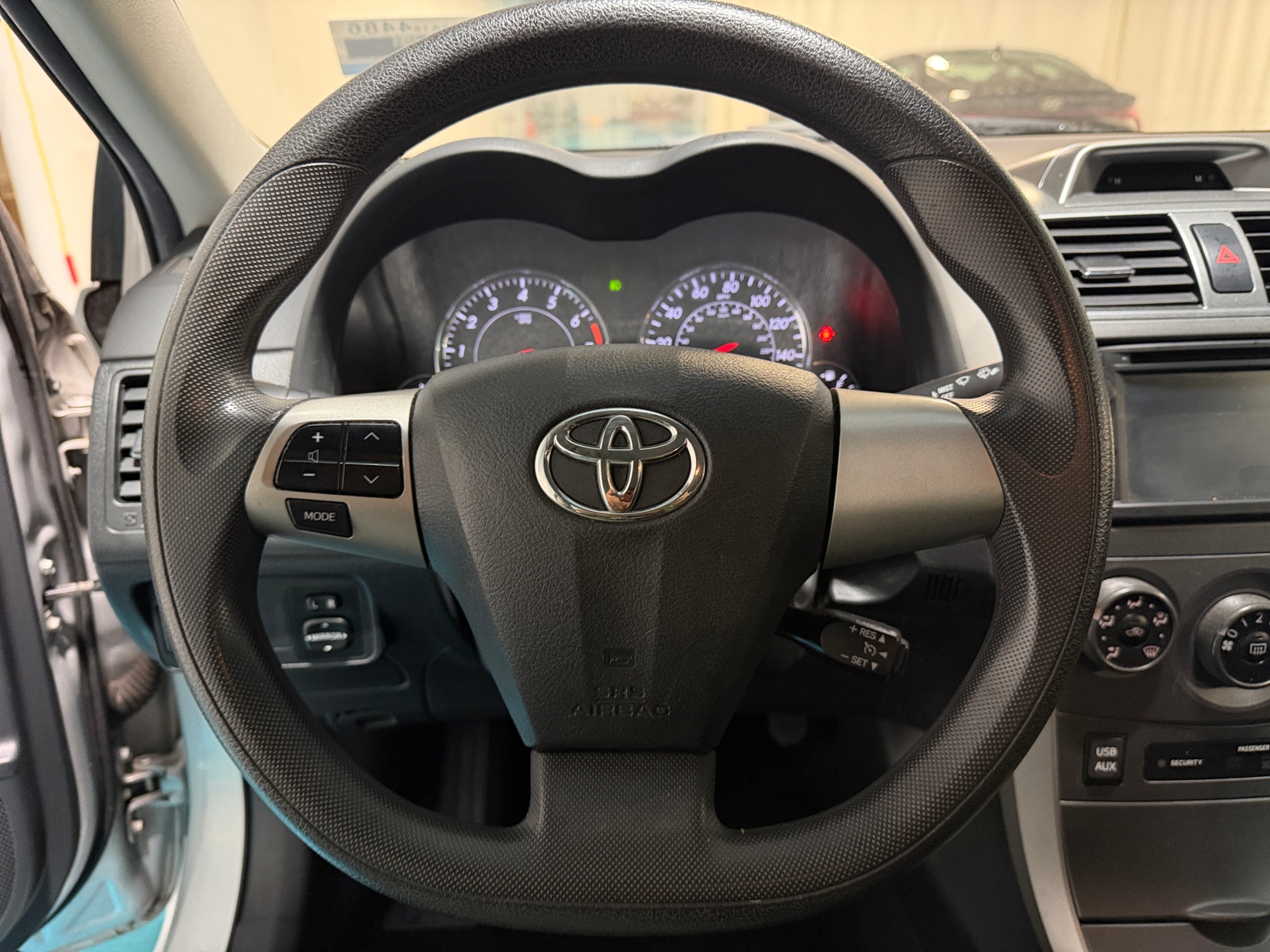 Thumbnail: 2013 Toyota Corolla - 5
