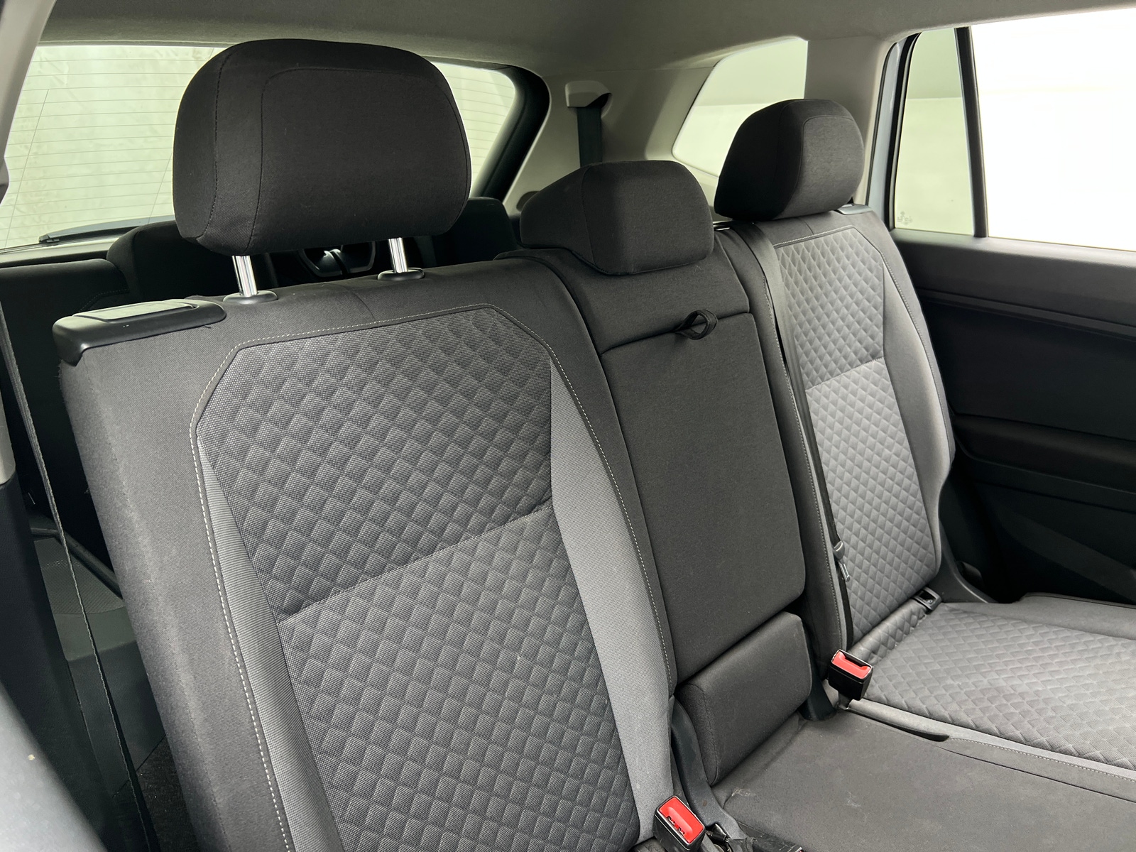 Thumbnail: 2018 Volkswagen Tiguan - 6
