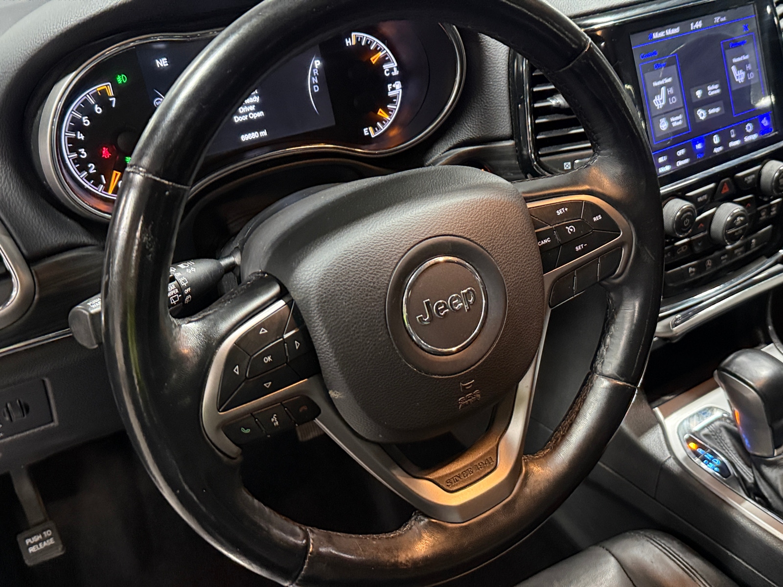 Thumbnail: 2020 Jeep Grand Cherokee - 4