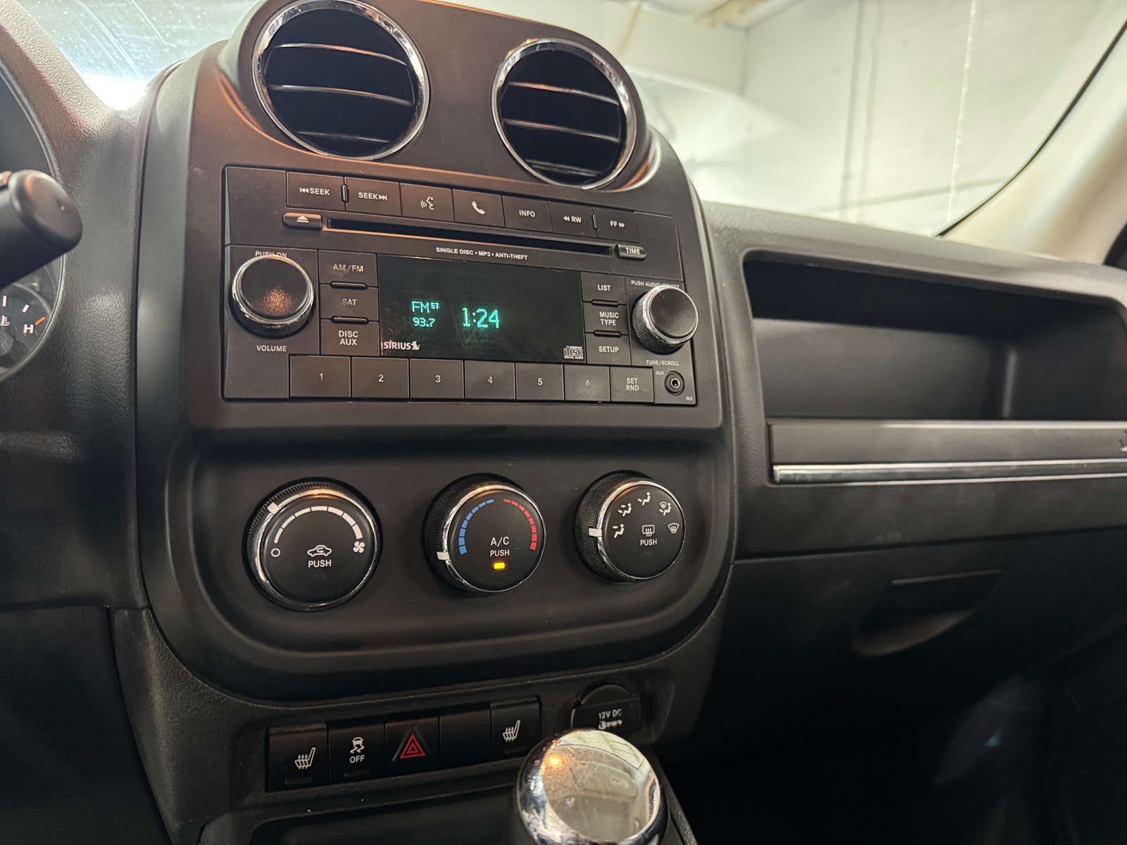 Thumbnail: 2017 Jeep Patriot - 4