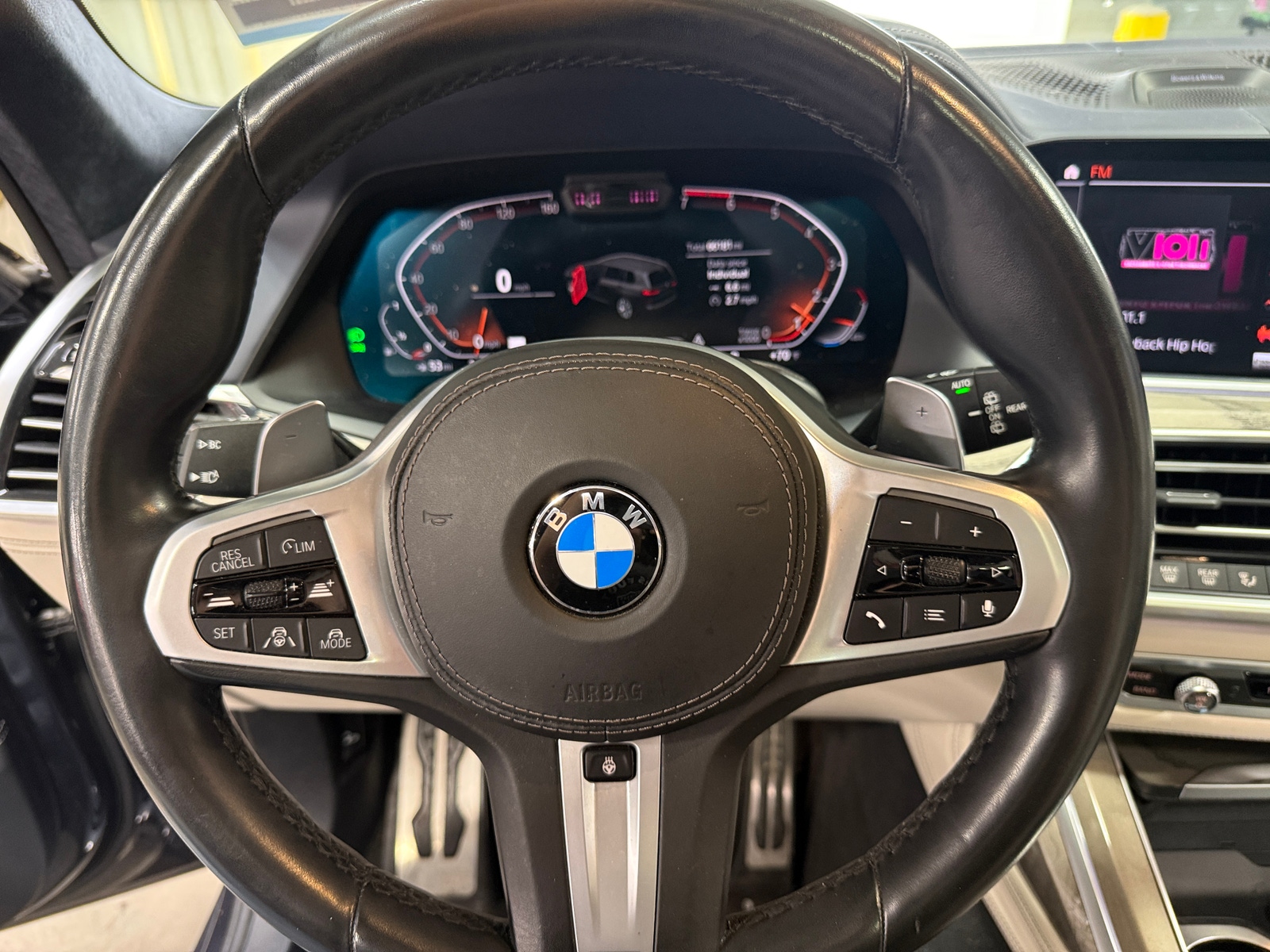 Thumbnail: 2019 BMW X7 - 4