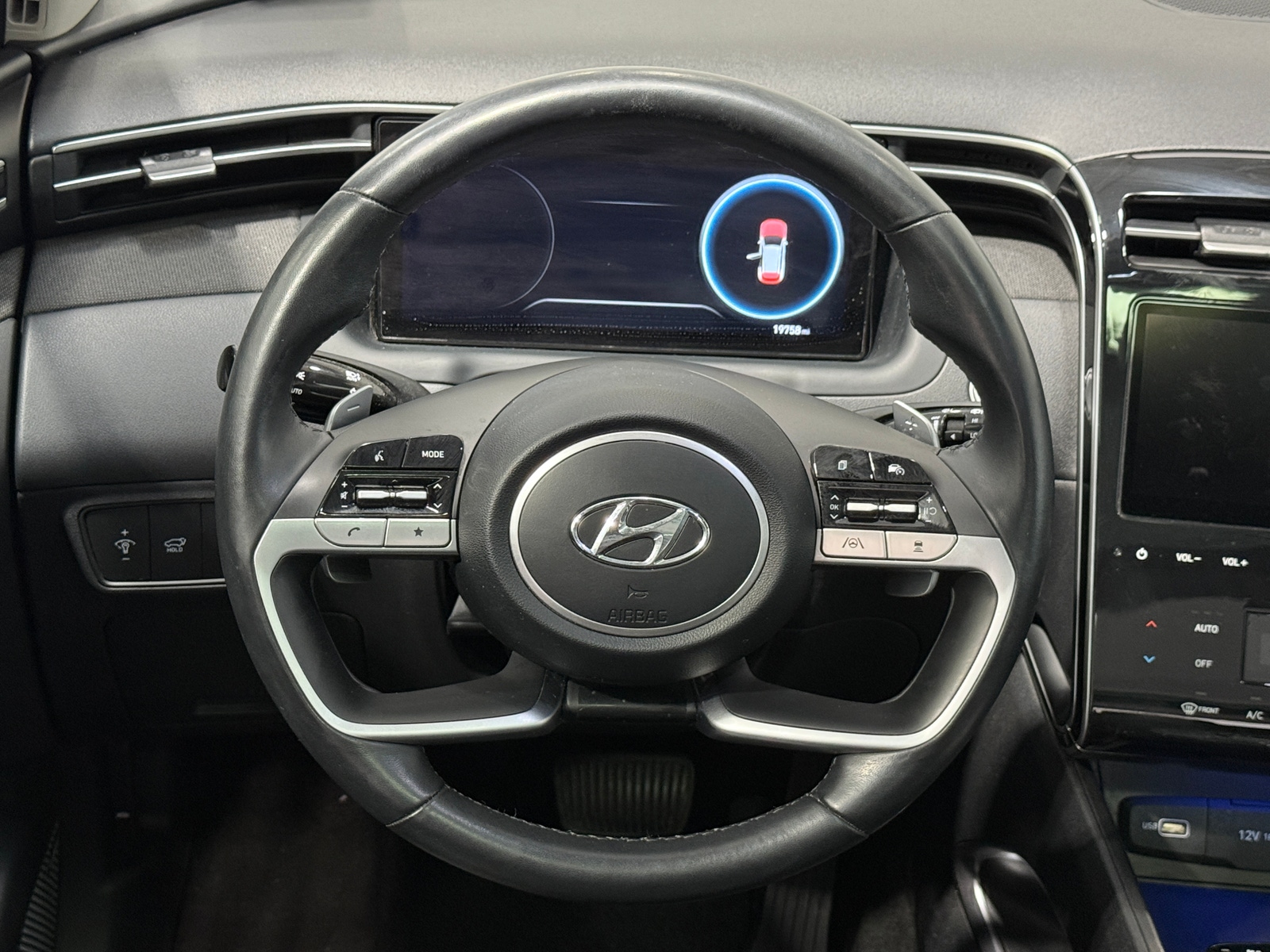 Thumbnail: 2022 Hyundai Tucson - 4