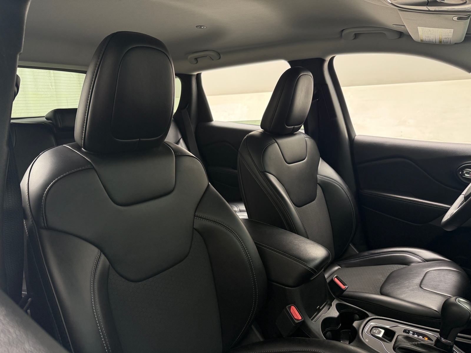 Thumbnail: 2020 Jeep Cherokee - 2