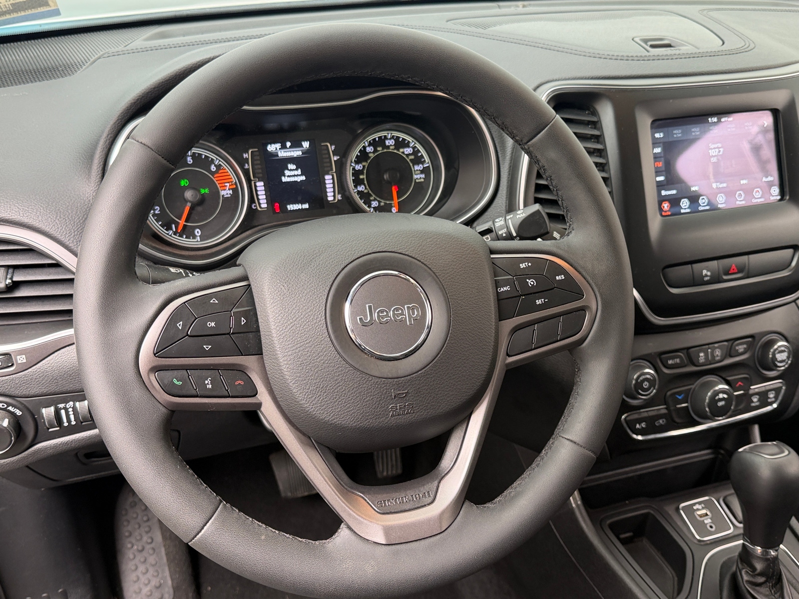 Thumbnail: 2020 Jeep Cherokee - 5