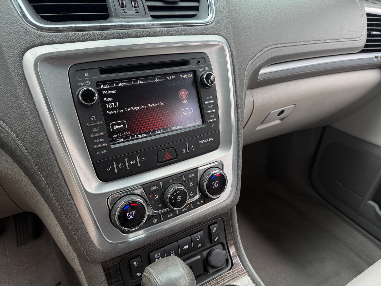 Thumbnail: 2017 GMC Acadia - 3