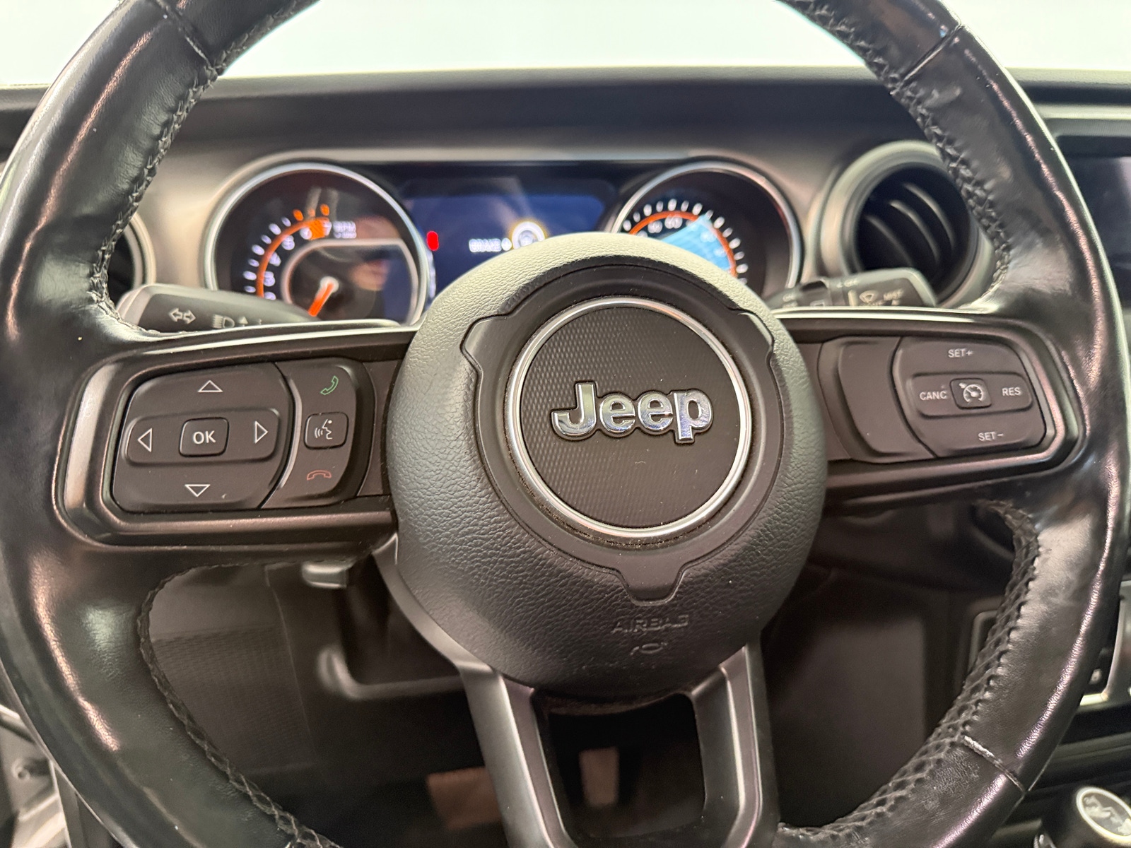 Thumbnail: 2021 Jeep Wrangler - 5