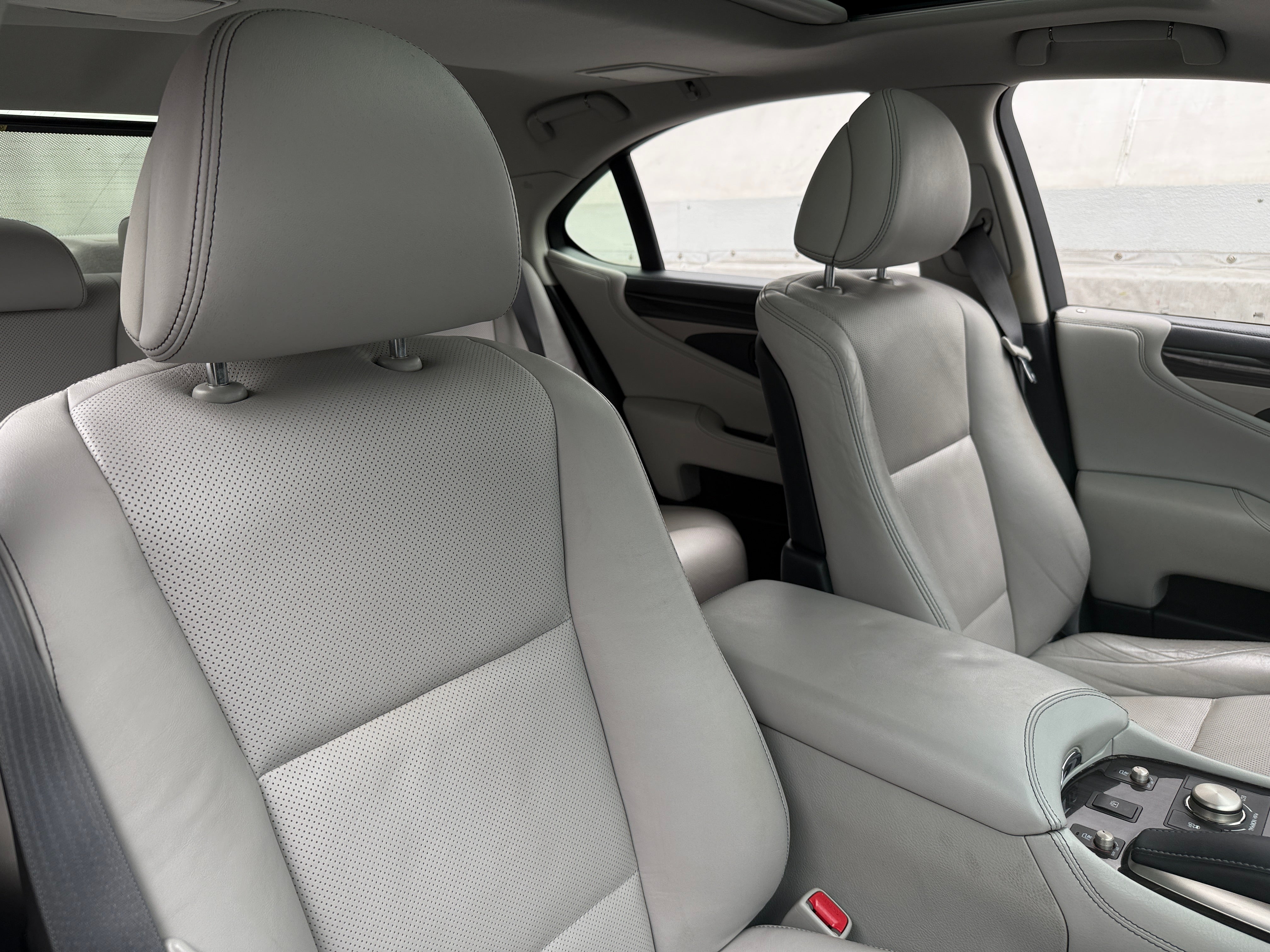 2014 Lexus LS