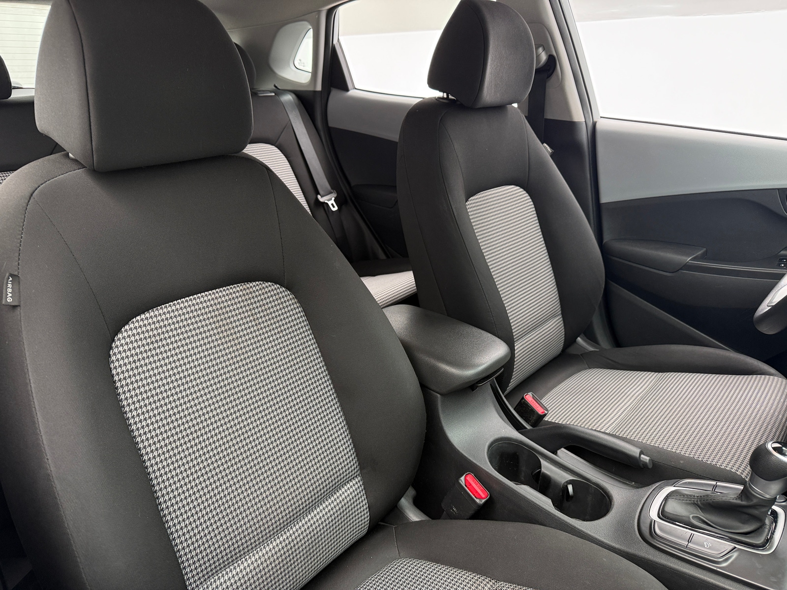 Thumbnail: 2020 Hyundai Kona - 2