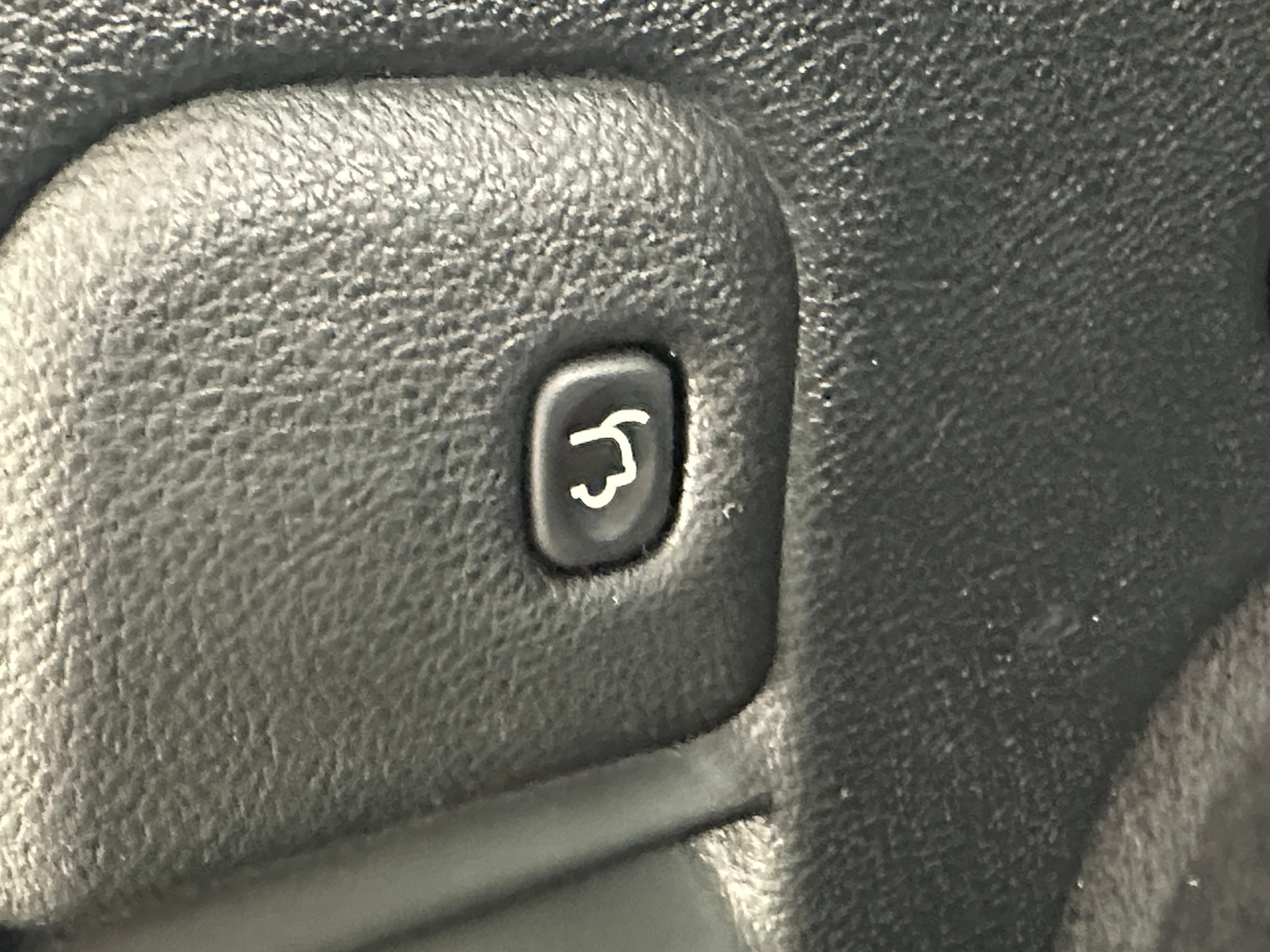 1C4RJFBG2JC144456