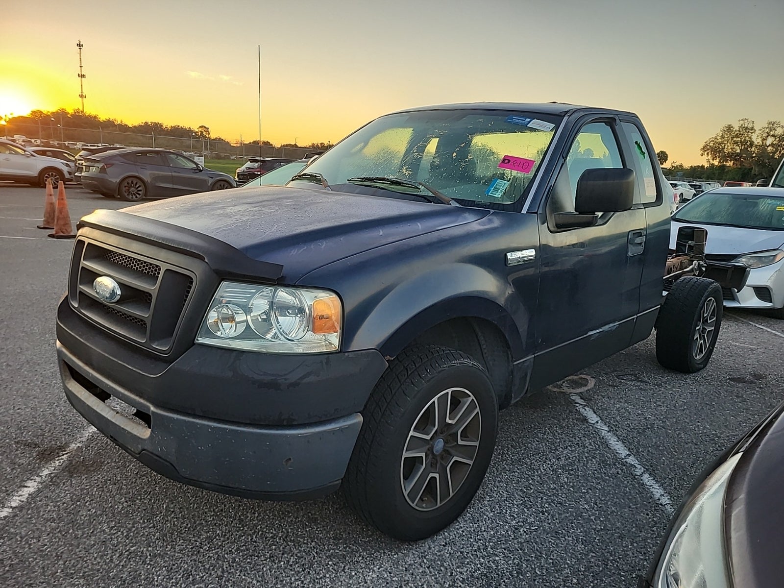 2006 Ford F-150 Reg Cab 126" XL