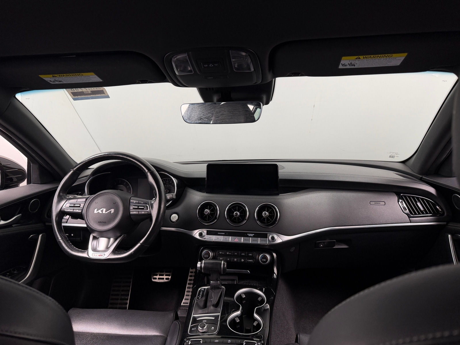 Thumbnail: 2022 Kia Stinger - 2
