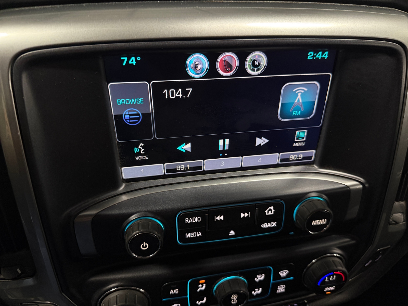 Thumbnail: 2015 Chevrolet Silverado 1500 - 4