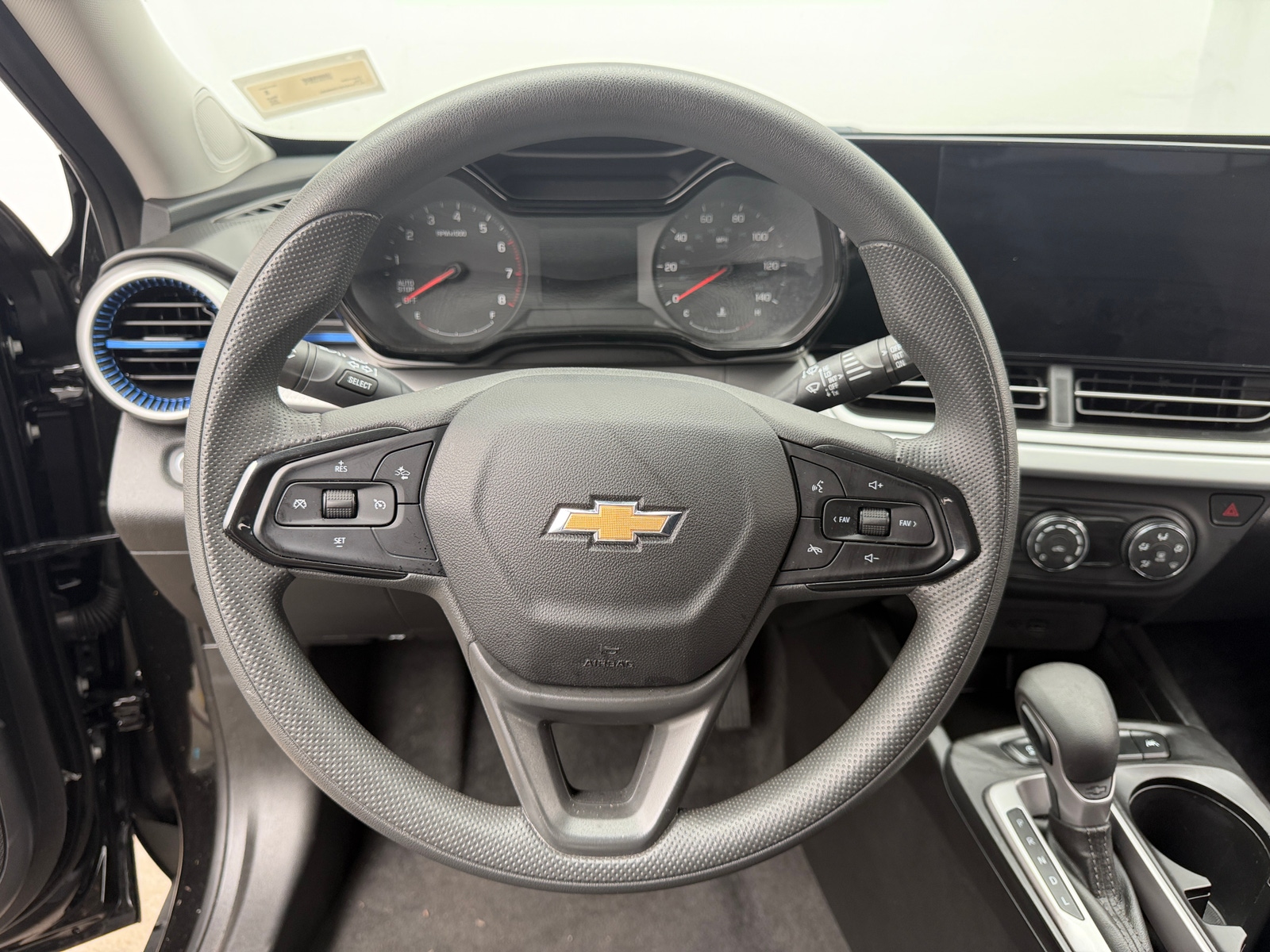 Thumbnail: 2026 Chevrolet Trax - 5