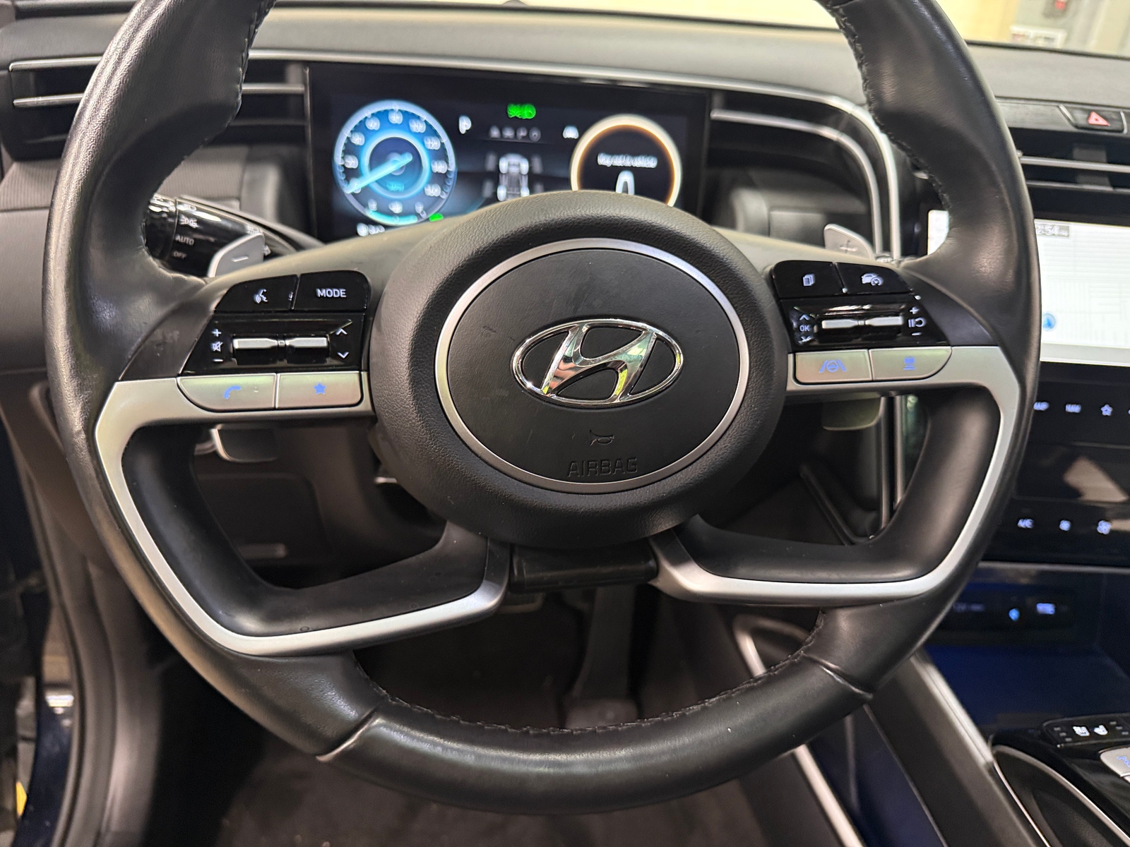 Thumbnail: 2022 Hyundai Tucson - 4