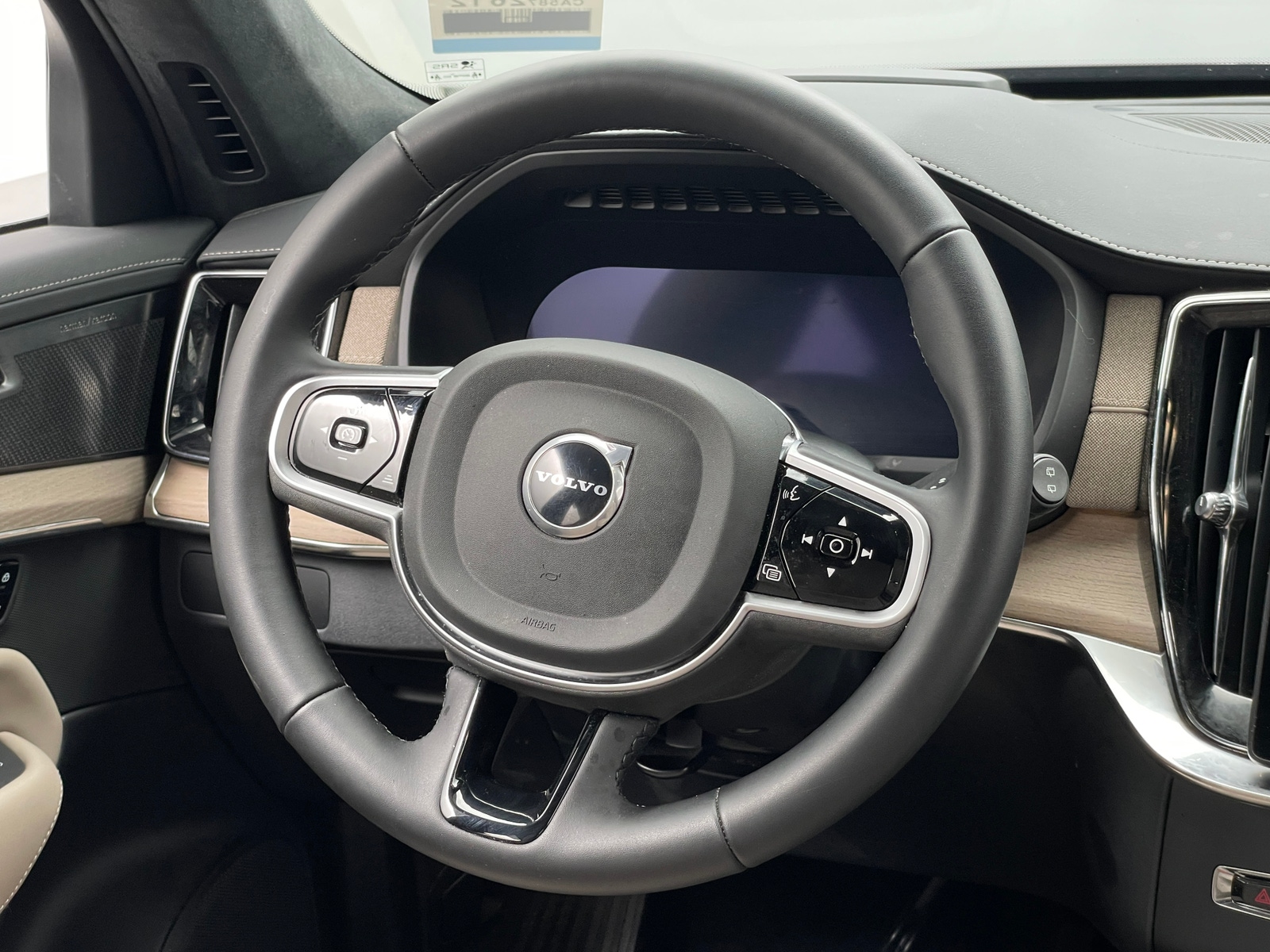 Thumbnail: 2025 Volvo XC90 - 4